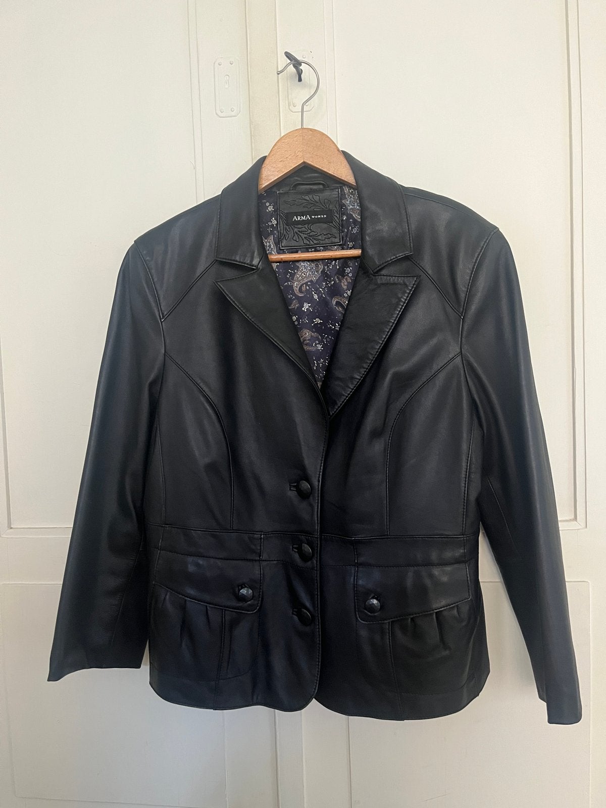 Arma zwart leren jasje mt 44 z.g.a.n., Kleding | Dames, Jasjes, Kostuums en Pakken, Ophalen of Verzenden, Zo goed als nieuw, Maat 42/44 (L)