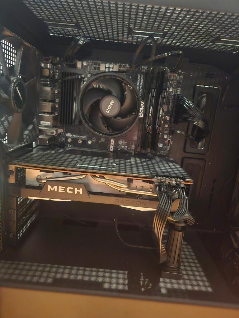 gaming pc AMD Ryzen 5 5600 processor, Ophalen of Verzenden, Gaming, 4 Ghz of meer, SSD