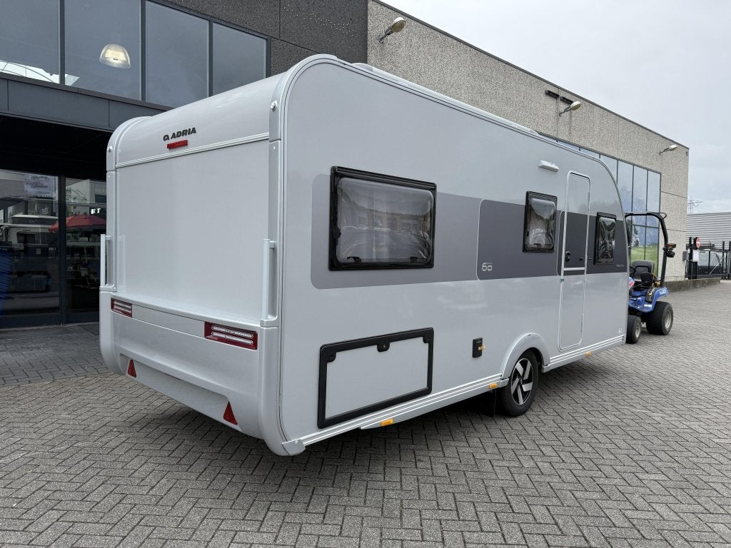Adria Altea 502 UL, Rondzit, Bedrijf, 5 tot 6 meter, Tot en met 4