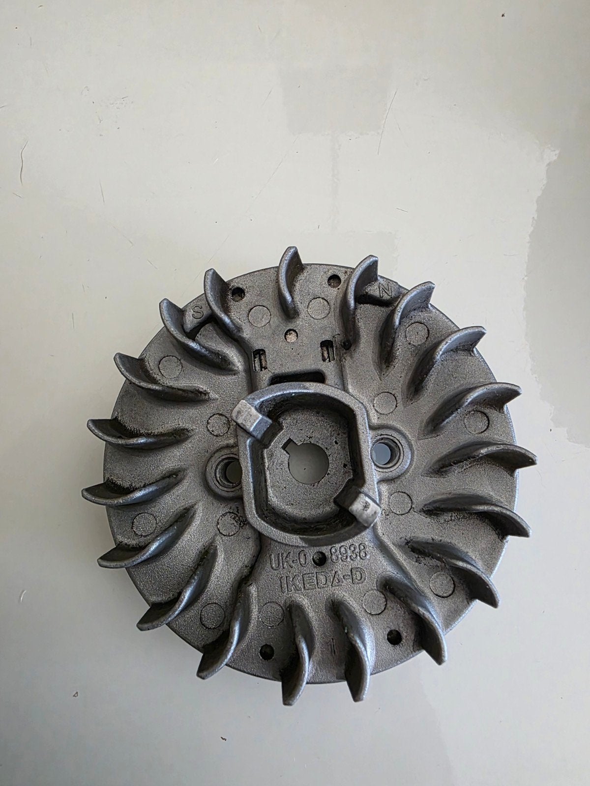 Zenoah vliegwiel, Ophalen of Verzenden, Overige schalen, Onderdeel