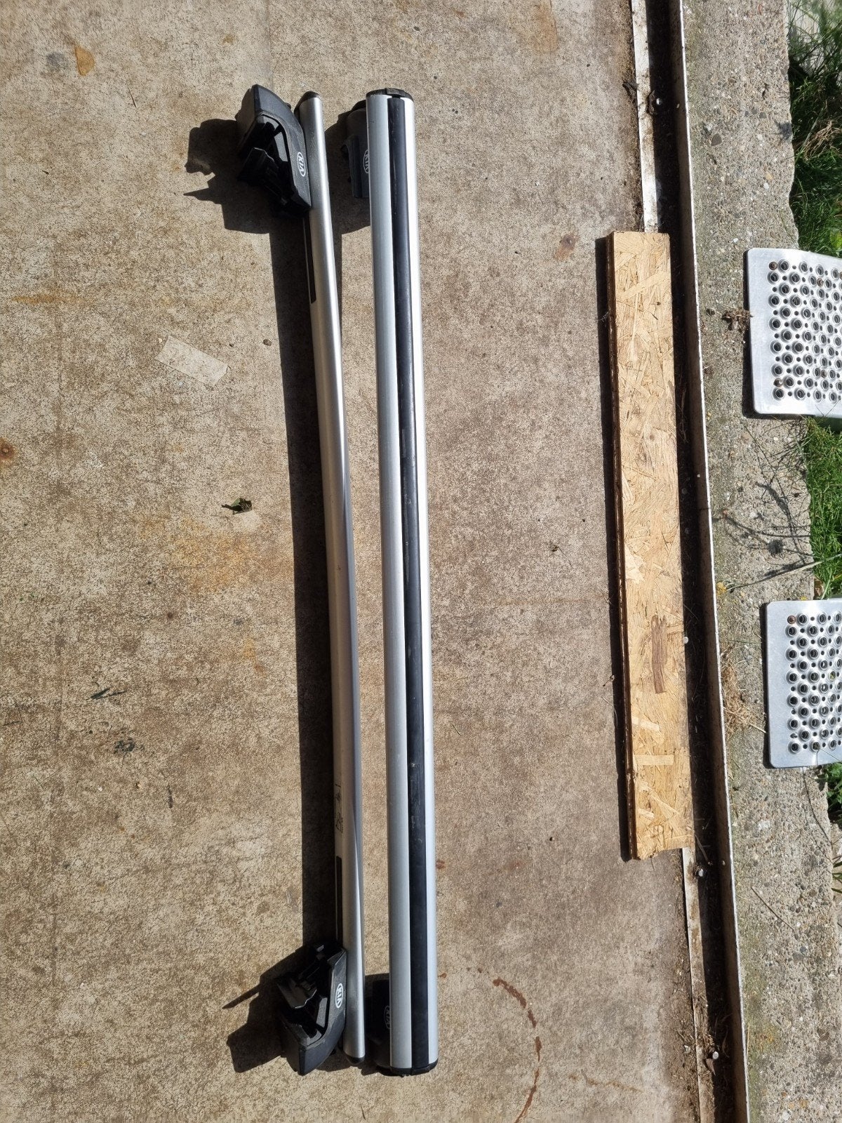 Dakdragers voor Kia Sportage (gesloten dakrails), Auto diversen, Dakdragers, Ophalen, Gebruikt