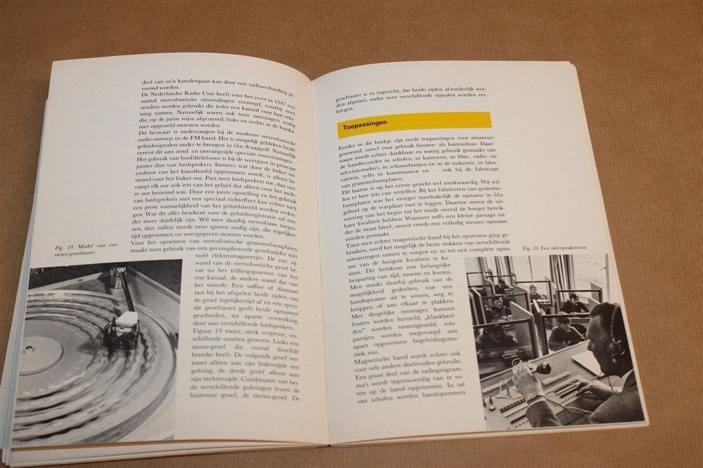 Wij en de Elektronica — Philips, Vintage 1969, Boeken, Ophalen of Verzenden, Gelezen