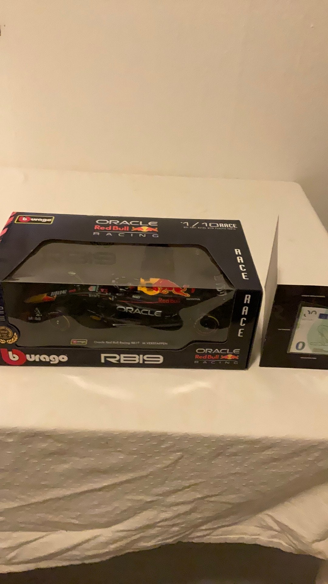 Nice red bull m verstappen car, Ophalen, Zo goed als nieuw, Bburago