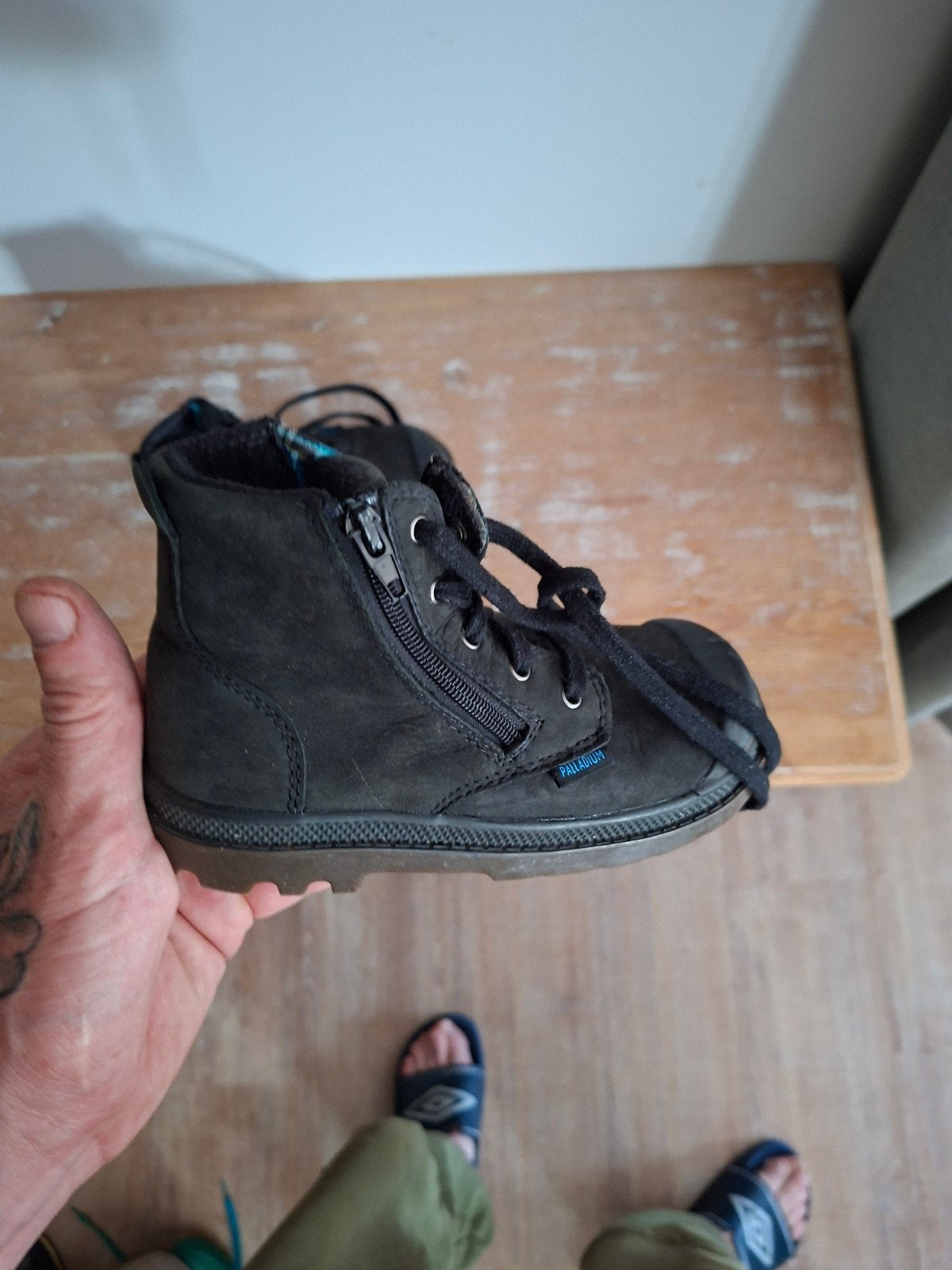 🌴 Palladium unisex kinderschoenen maat 27 waterproof, Jongen of Meisje, Schoenen, Ophalen of Verzenden, Zo goed als nieuw