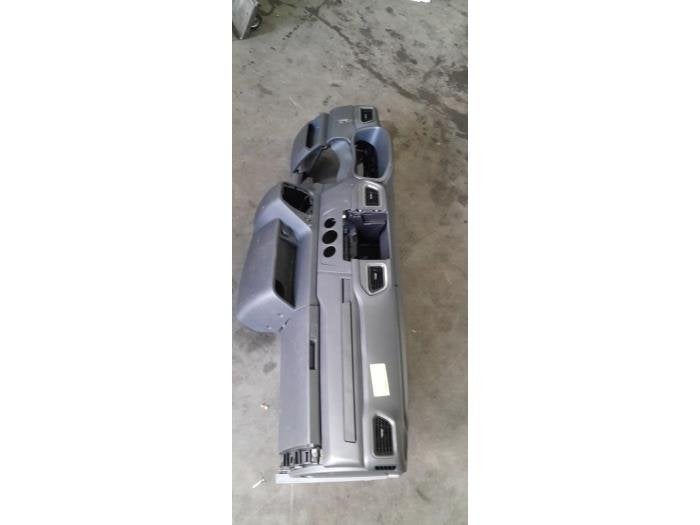 Dashboard van een Renault Master, Gebruikt, -, Renault, -