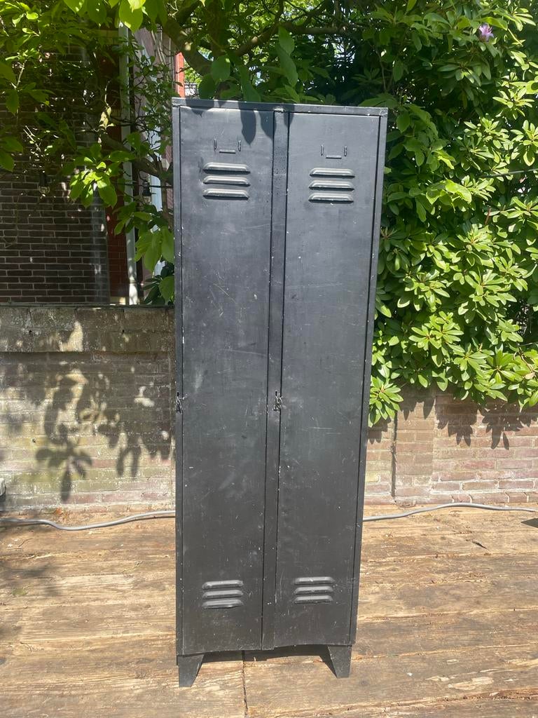 Vintage metalen locker / kledingkast - Zwart, Ophalen of Verzenden, Gebruikt