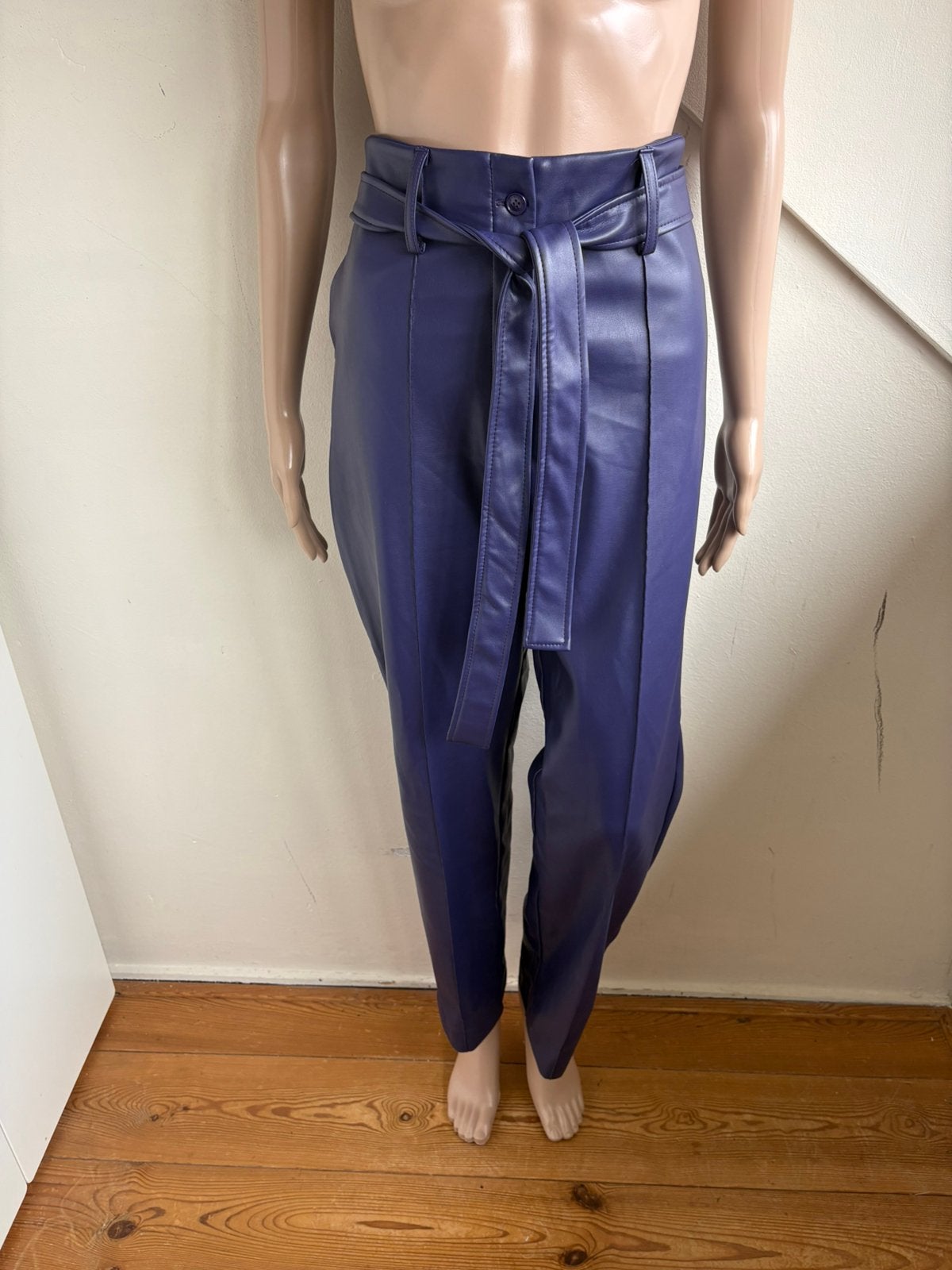Studio Anneloes leren look broek riem maat xl 42/44 paars, Paars, Maat 42/44 (L), Ophalen of Verzenden, Zo goed als nieuw