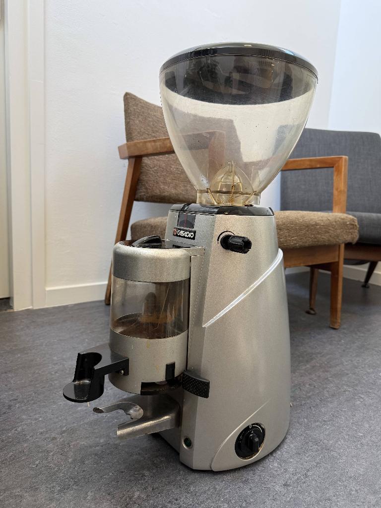 Professionele Casadio koffiemolen – horeca kwaliteit, Ophalen, Gebruikt, Koffie en Espresso