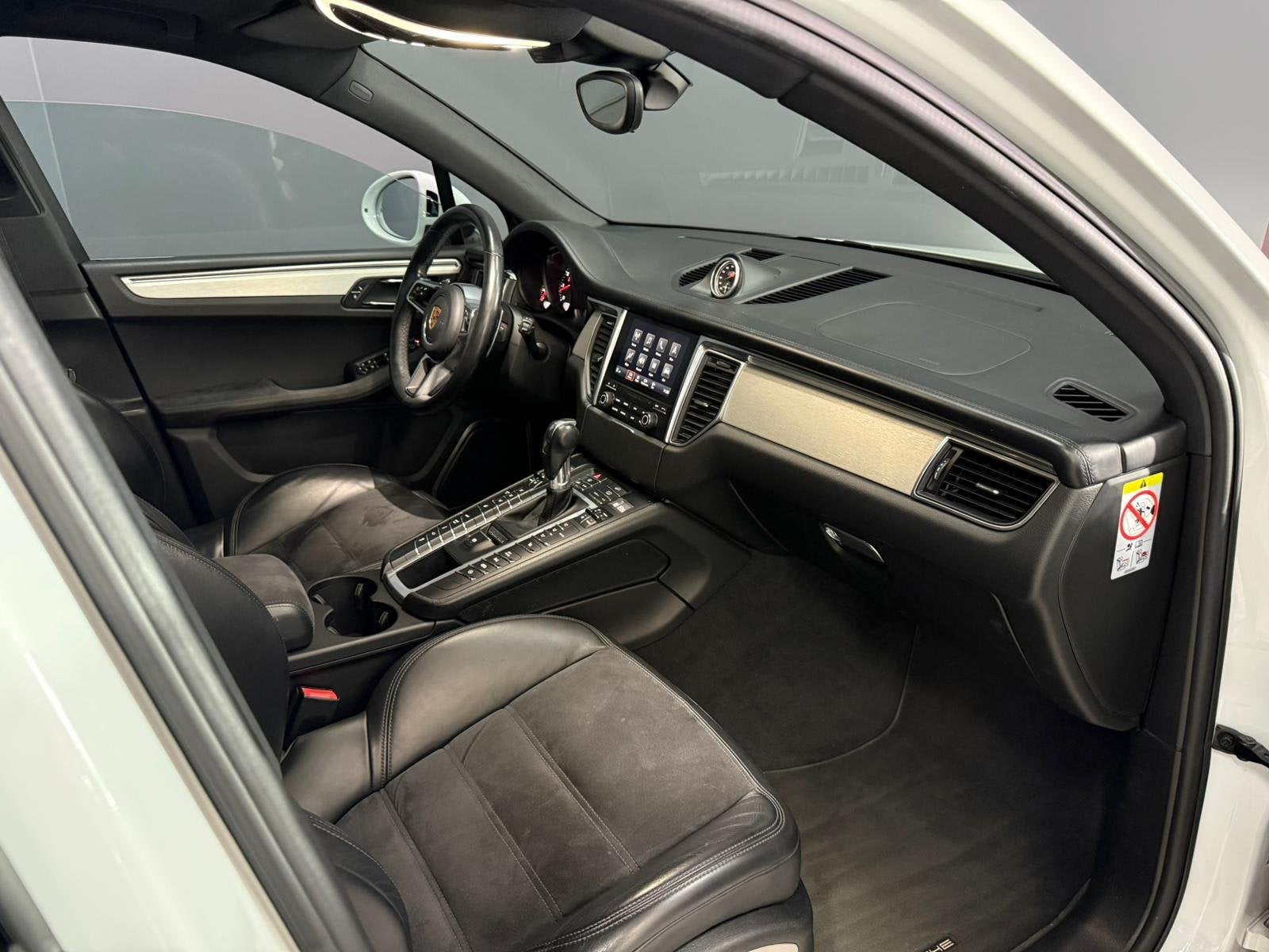 Porsche Macan 3.0 GTS Burmester|Pano|S-C|Luchtvering, Auto's, Automaat, Dealer onderhouden, Gebruikt, 360 pk