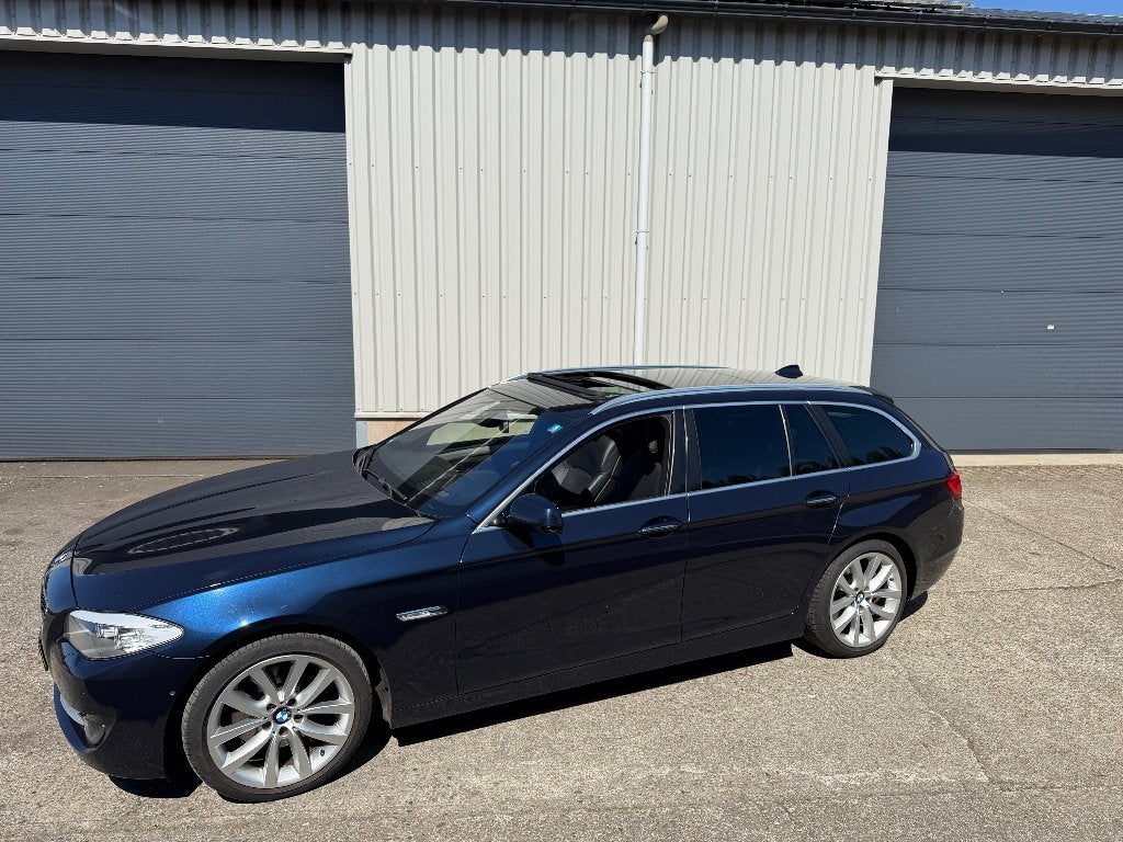 BMW 535i Touring 2011, Automaat, Euro 5, Achterwielaandrijving, Zwart