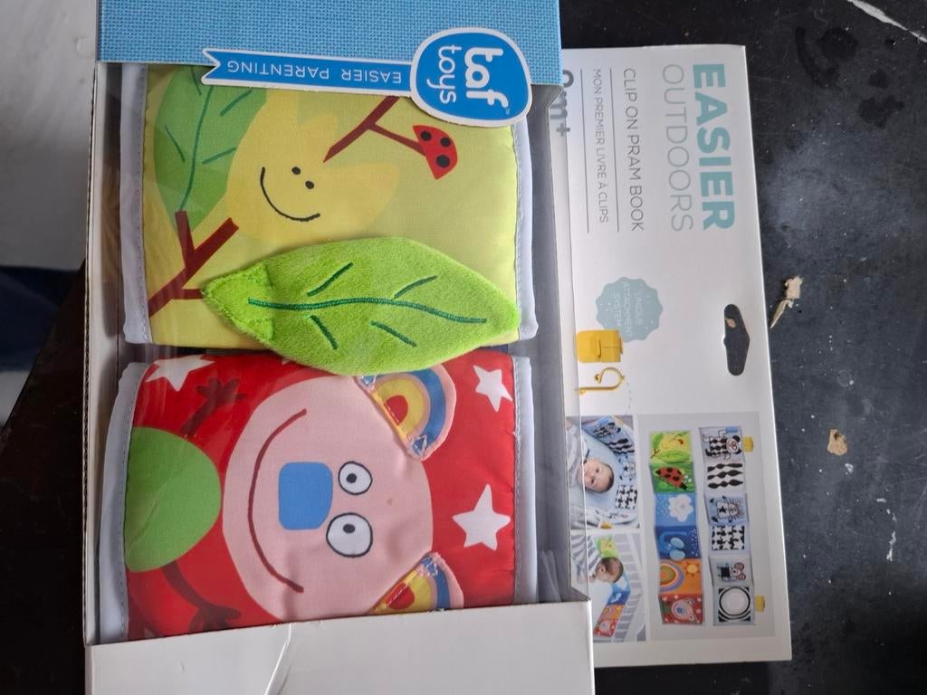 Nieuw stoffen boekje voor ledikantje/box - TAF Toys, Ophalen of Verzenden, Nieuw, Overige typen