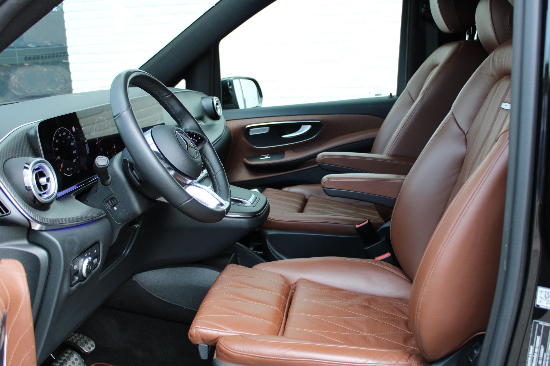 Mercedes-Benz V-Klasse 300d / XXL / AMG / 4-Matic / VIP 8-Pe, Auto's, Automaat, Automatische klimaatregeling, Gebruikt, Met garantie (alle)