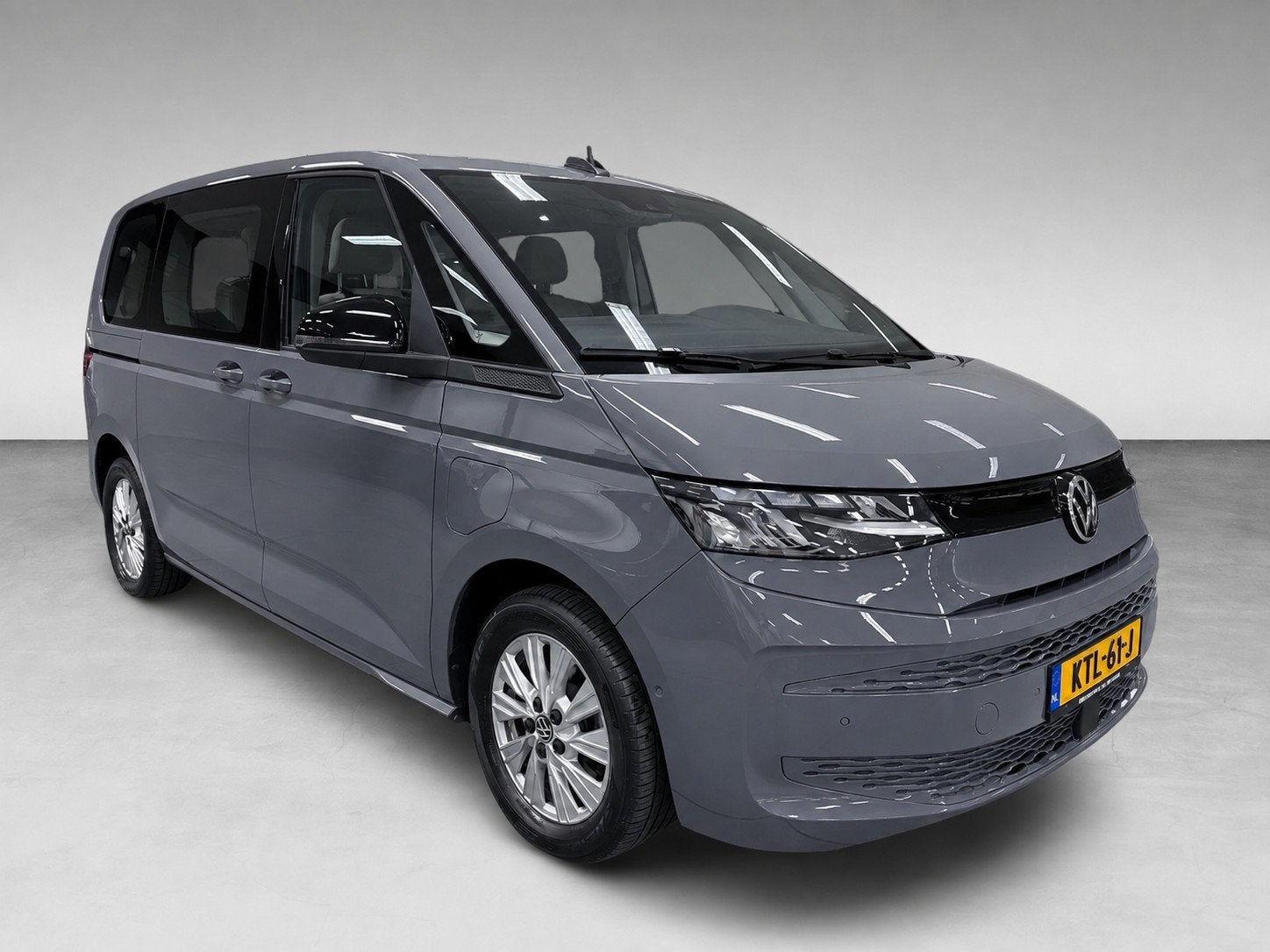 Volkswagen MULTIVAN 1.4 eHybrid 6P NAVI/LED/DAB/CARPLAY/CAM/, Dealer onderhouden, Stof, Gebruikt, Euro 6