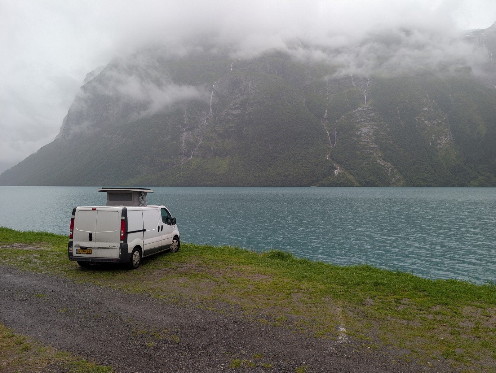Compacte camperbus met hefdak - Opel Vivaro, Caravans en Kamperen, Tot en met 2, Particulier, 4 tot 5 meter, Overige merken