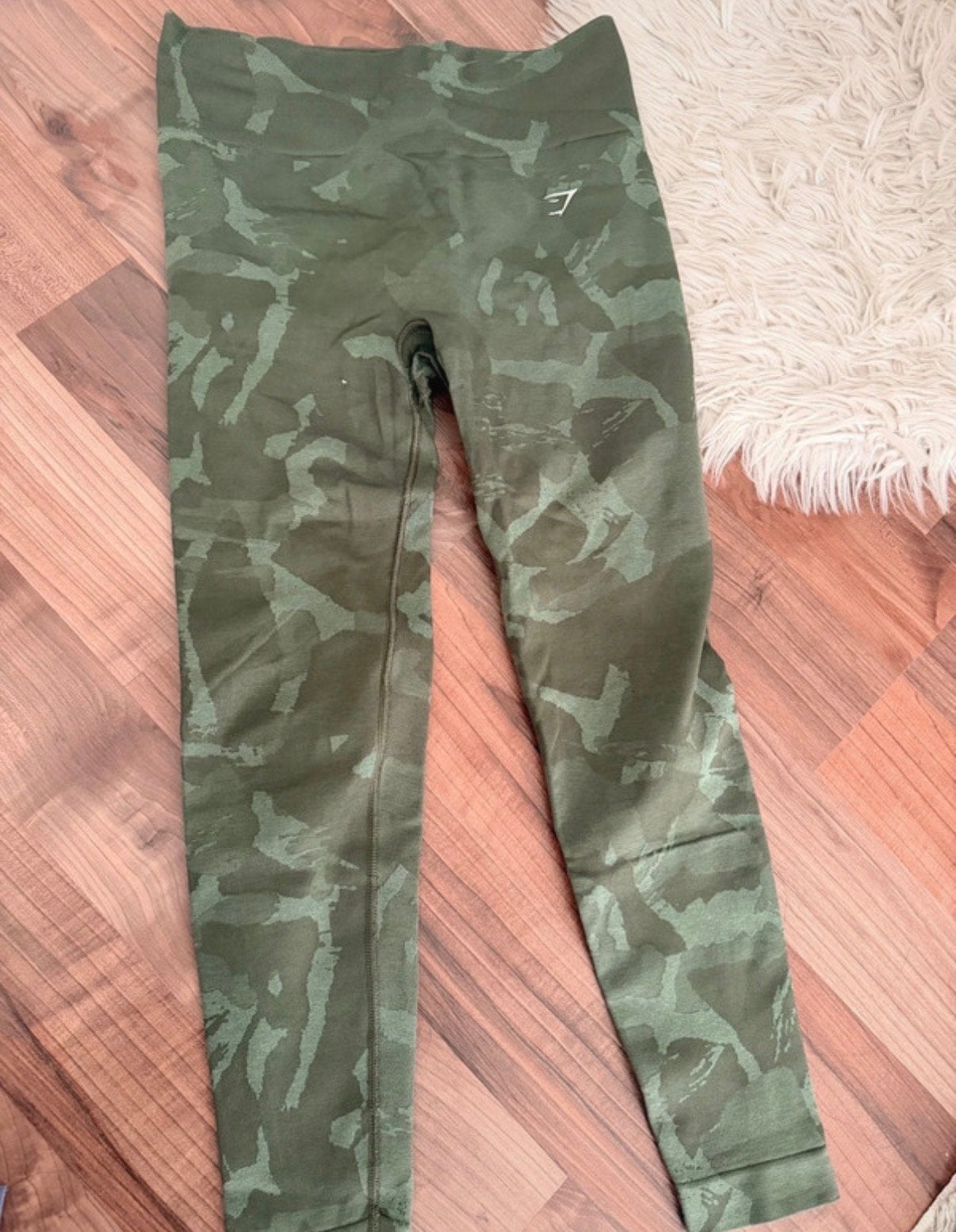 Gymshark Camo Legging - Zo goed als nieuw, Kleding | Dames, Legging, Overige maten, Ophalen of Verzenden, Zo goed als nieuw