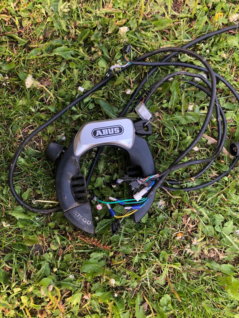 Giant elektrische fiets wielset met 2 accu's en lader, Ophalen of Verzenden, Gebruikt