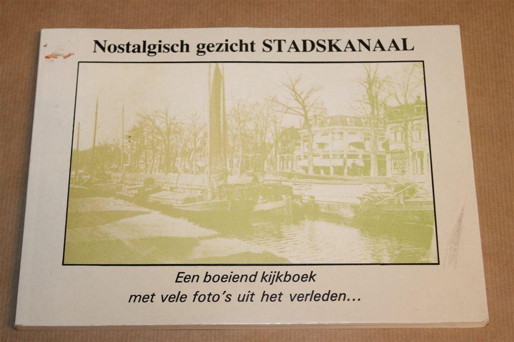 Nostalgisch Gezicht Stadskanaal — Historisch Fotoboek, Ophalen of Verzenden, Gelezen