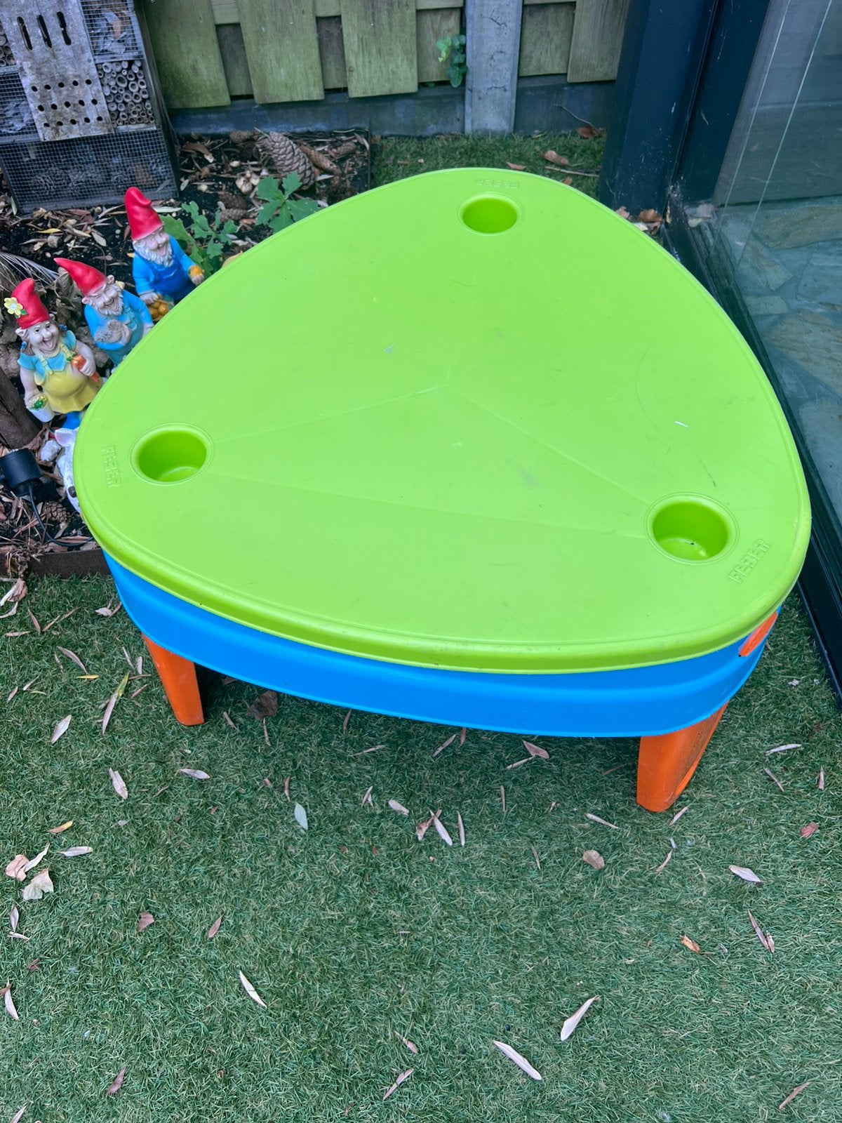 Leuke sensorische ontdek tafel. Ook leuk voor binnen, Ophalen, Gebruikt