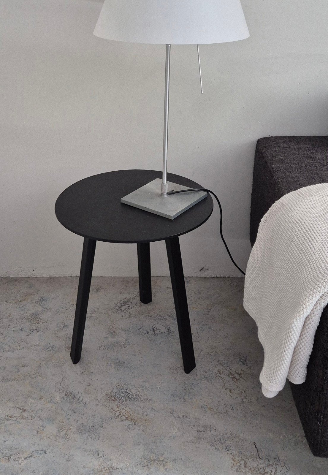 HAY bijzettafel hout, zwart - Ø 45cm, Minder dan 45 cm, Minder dan 55 cm, Rond, Ophalen of Verzenden