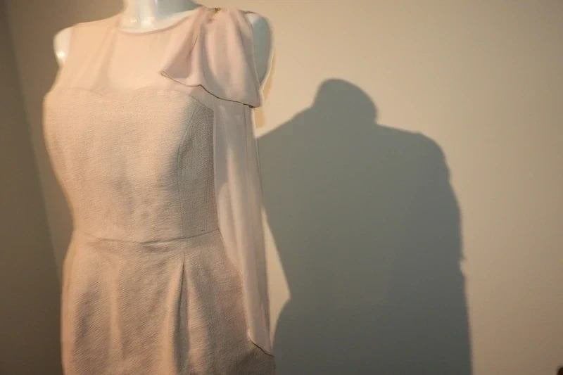 Elisabetta Franchi poeder roze jurk flap bedel schouder I46, Maat 38/40 (M), Zo goed als nieuw, Roze, Boven de knie