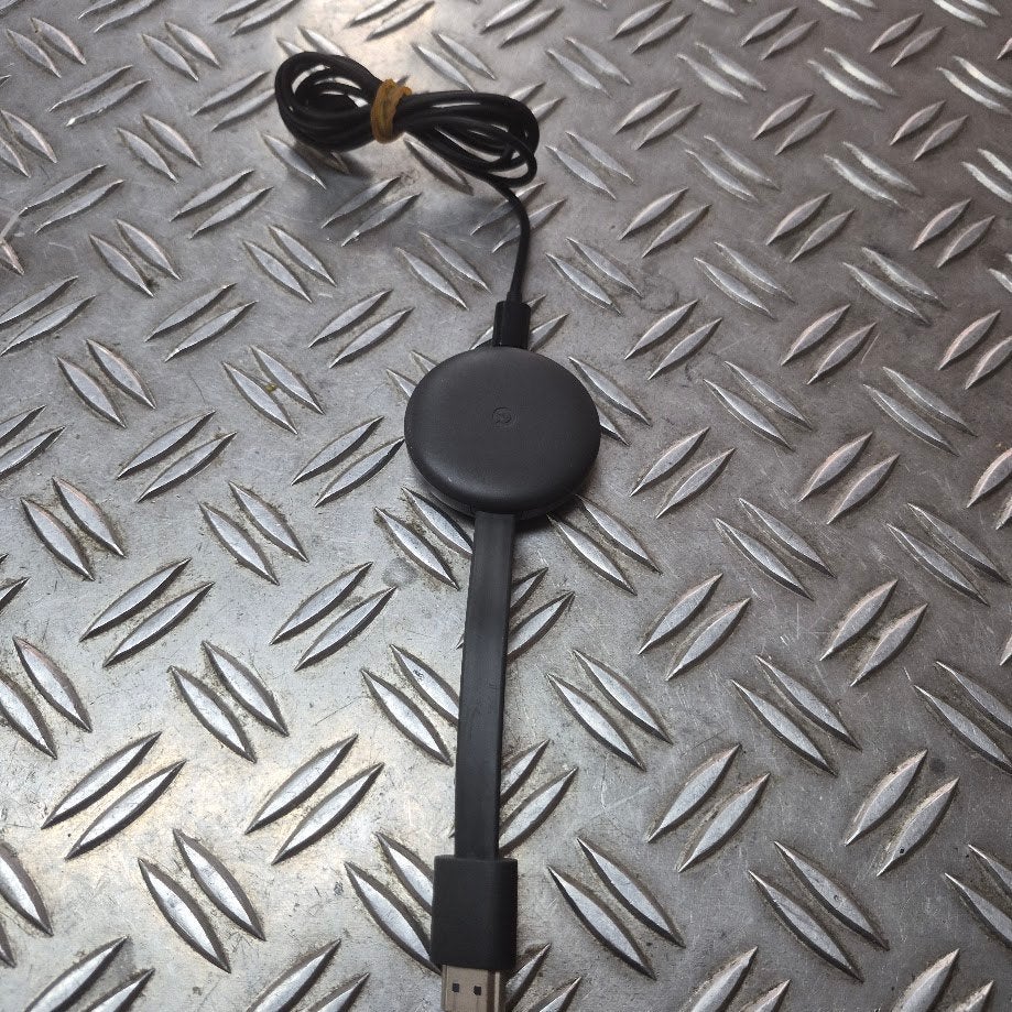 Google Chromecast V3 met USB kabel, Ophalen of Verzenden, Zo goed als nieuw, X, X