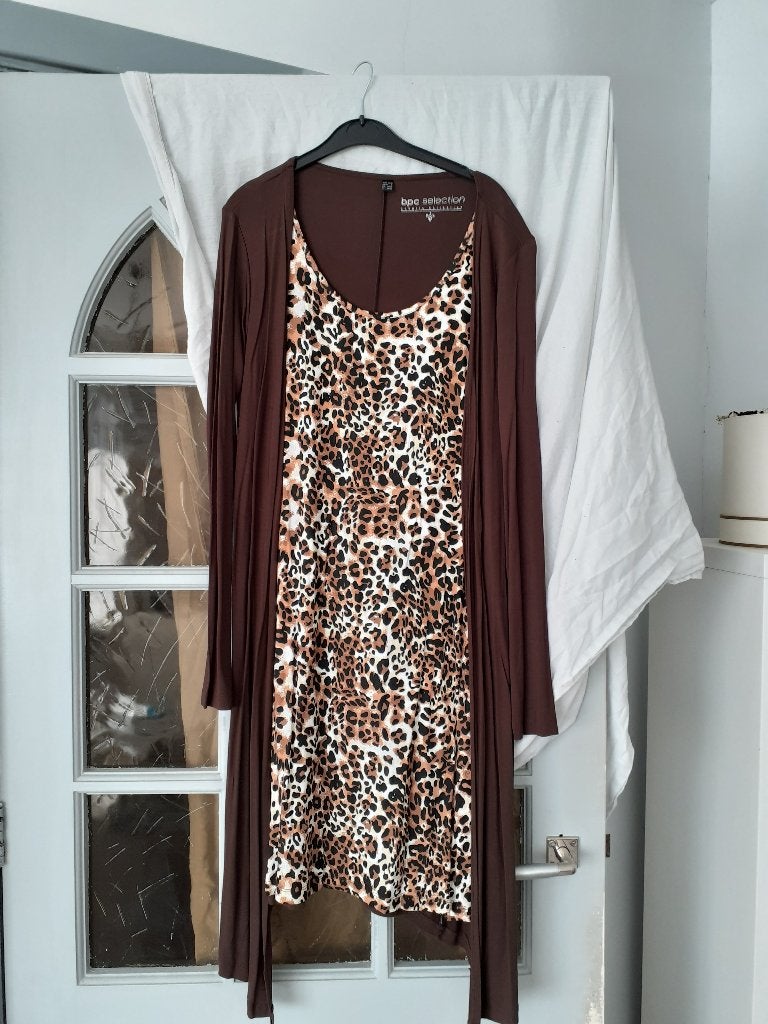 Shirt Jurk Bruin vest zit eraan vast Maat 36/38 Nieuw, Bruin, Nieuw, Ophalen of Verzenden, Maat 36 (S)