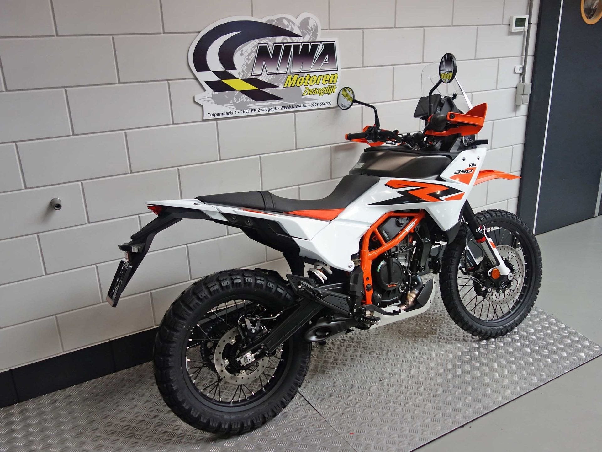 KTM 390 Adventure R, 390 cc, Toermotor, 12 t/m 35 kW, Gebruikt