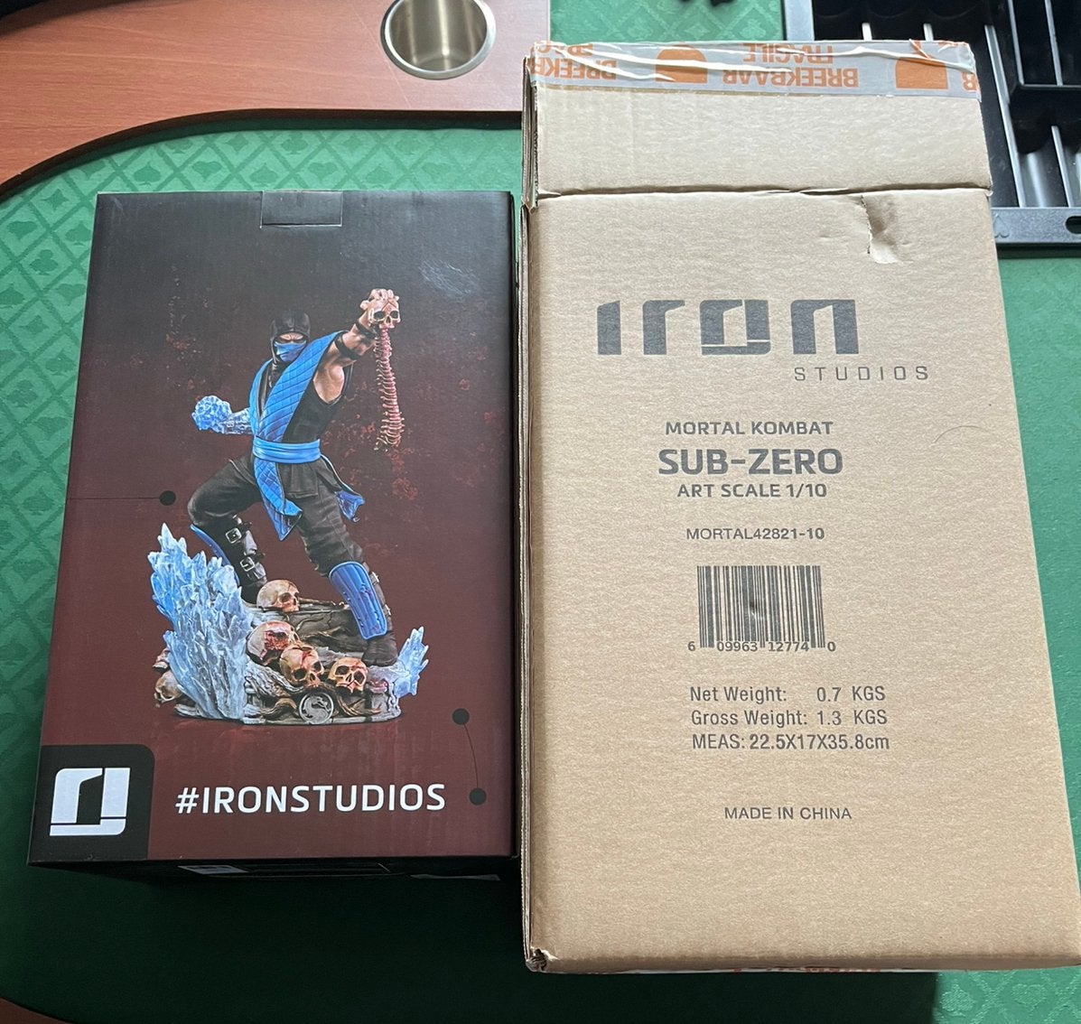 Mortal kombat iron studios sub-zero subzero statue, Ophalen of Verzenden, Zo goed als nieuw, Fantasy