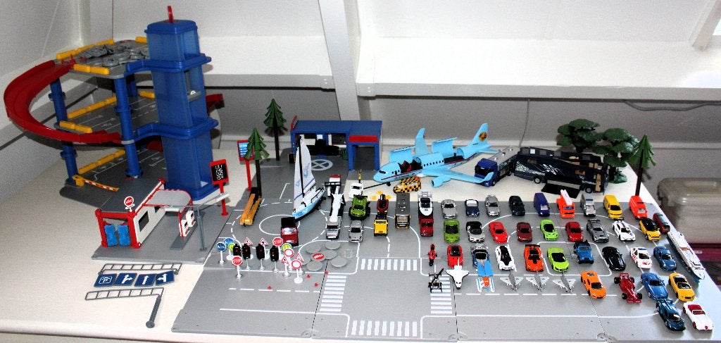NIEUW 100+ stuks Siku speelgoed auto's speelset garage wegen, Ophalen of Verzenden, Zo goed als nieuw