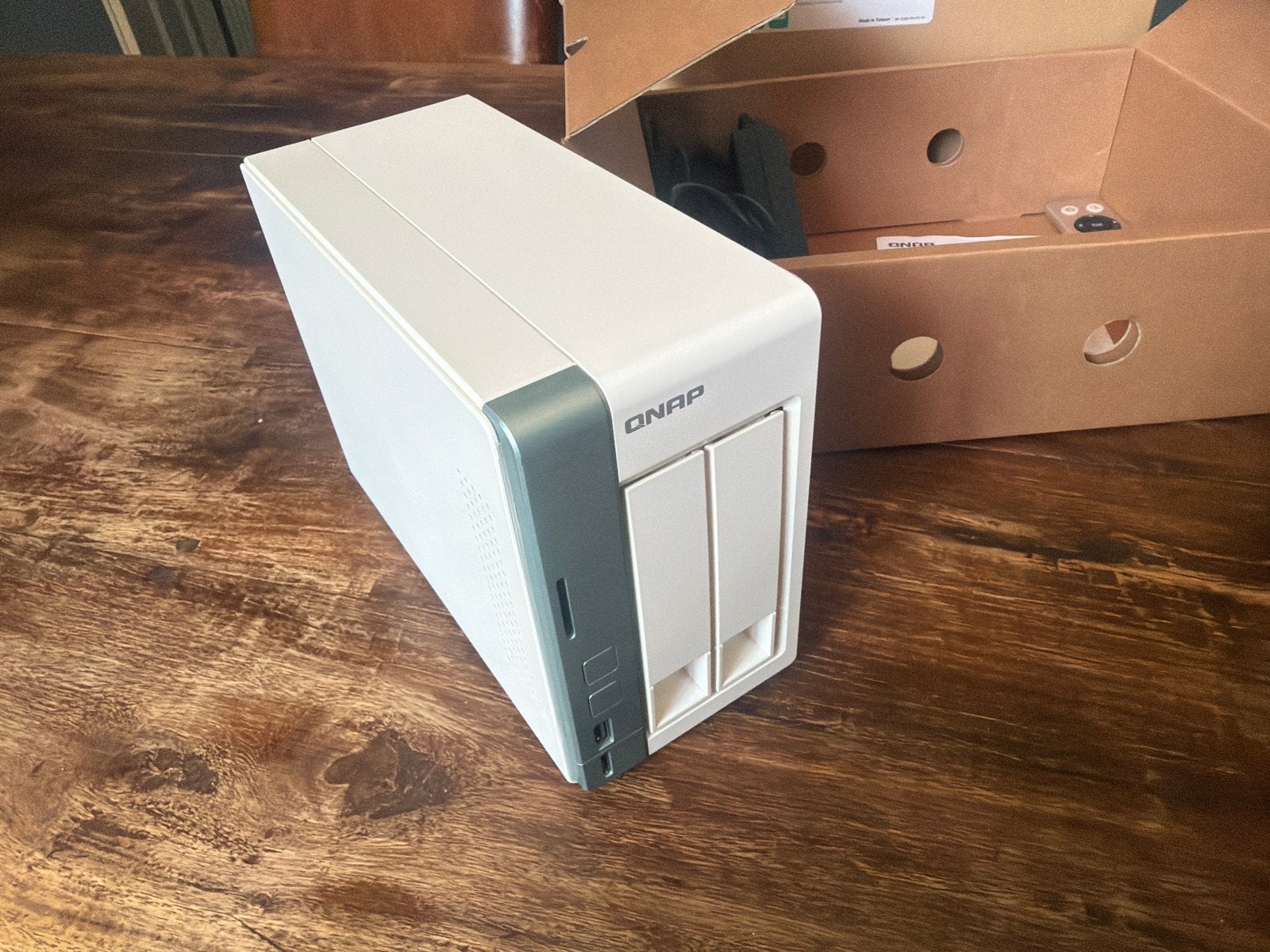 QNAP TS-251A NAS met 8GB RAM zo goed als nieuw, Computers en Software, Ophalen, Zo goed als nieuw