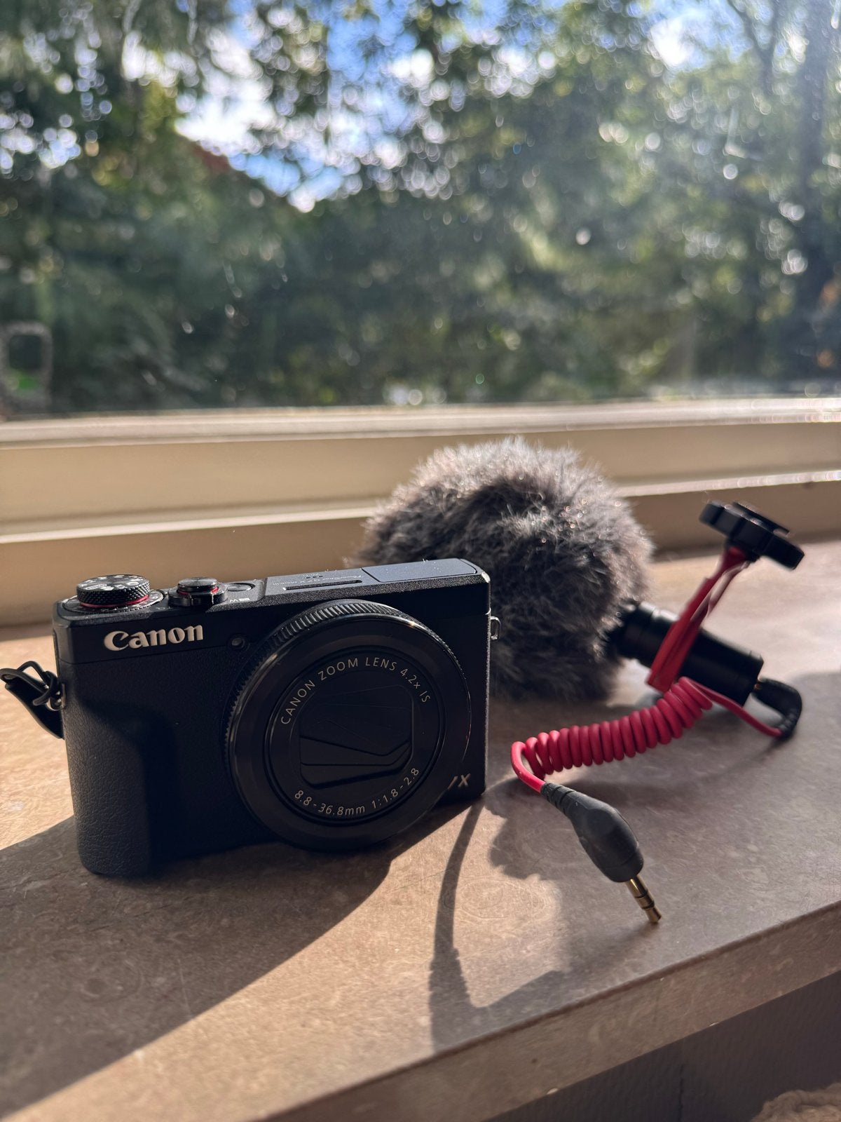 Foto 9 van Canon G7X Mark III Vlog Kit + Rode Microfoon