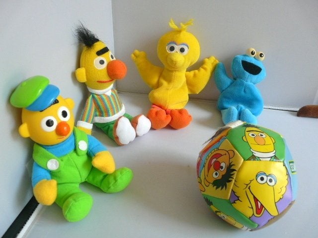 Sesamstraat # diverse poppen en handpoppen foto's, Kinderen en Baby's, Speelgoed | Knuffels en Pluche, Ophalen of Verzenden, Zo goed als nieuw