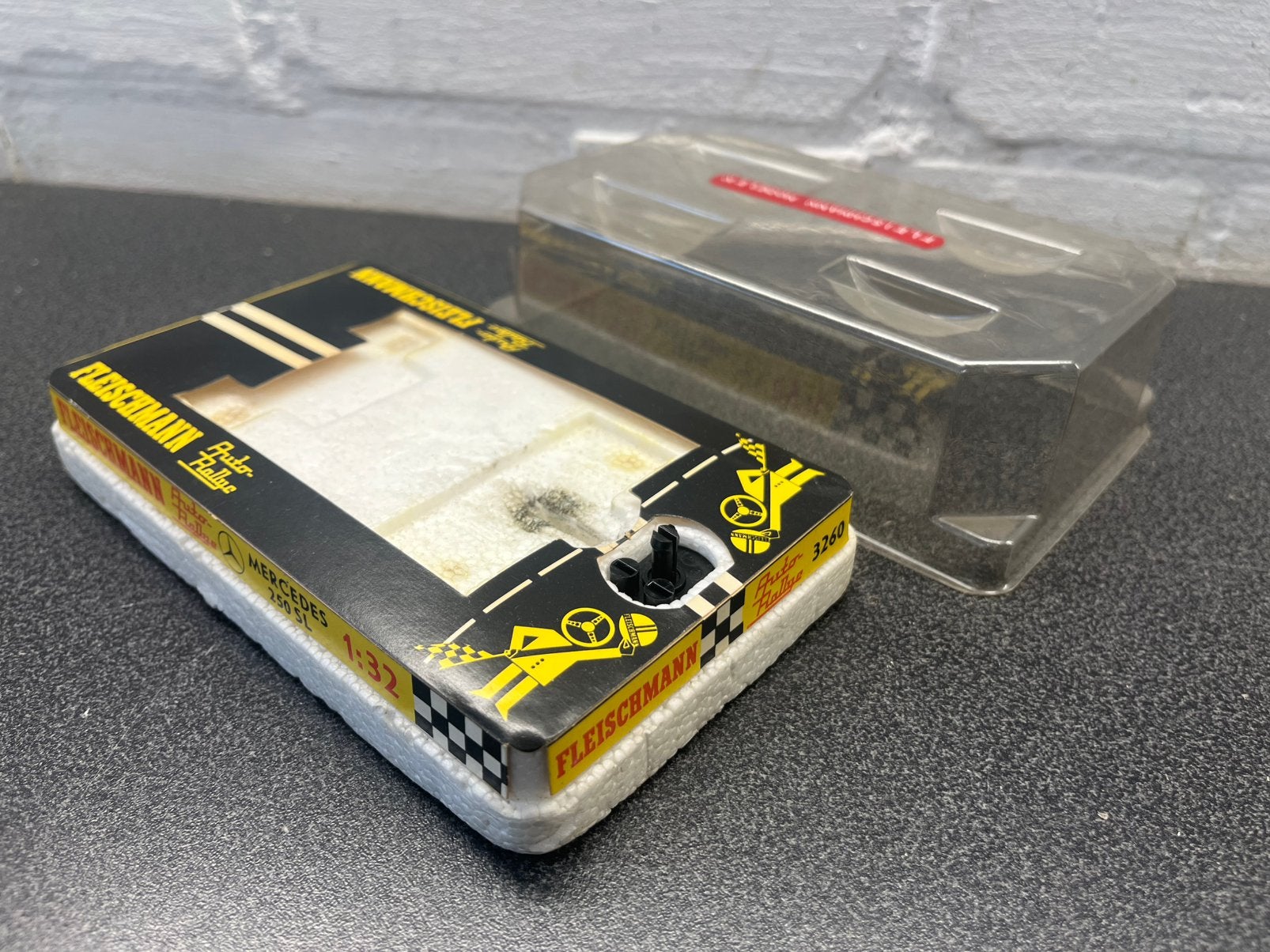 Fleischmann Mercedes 250 SL Slot Car OVP Racebaan Auto, Kinderen en Baby's, Speelgoed | Racebanen, Ophalen of Verzenden, Zo goed als nieuw