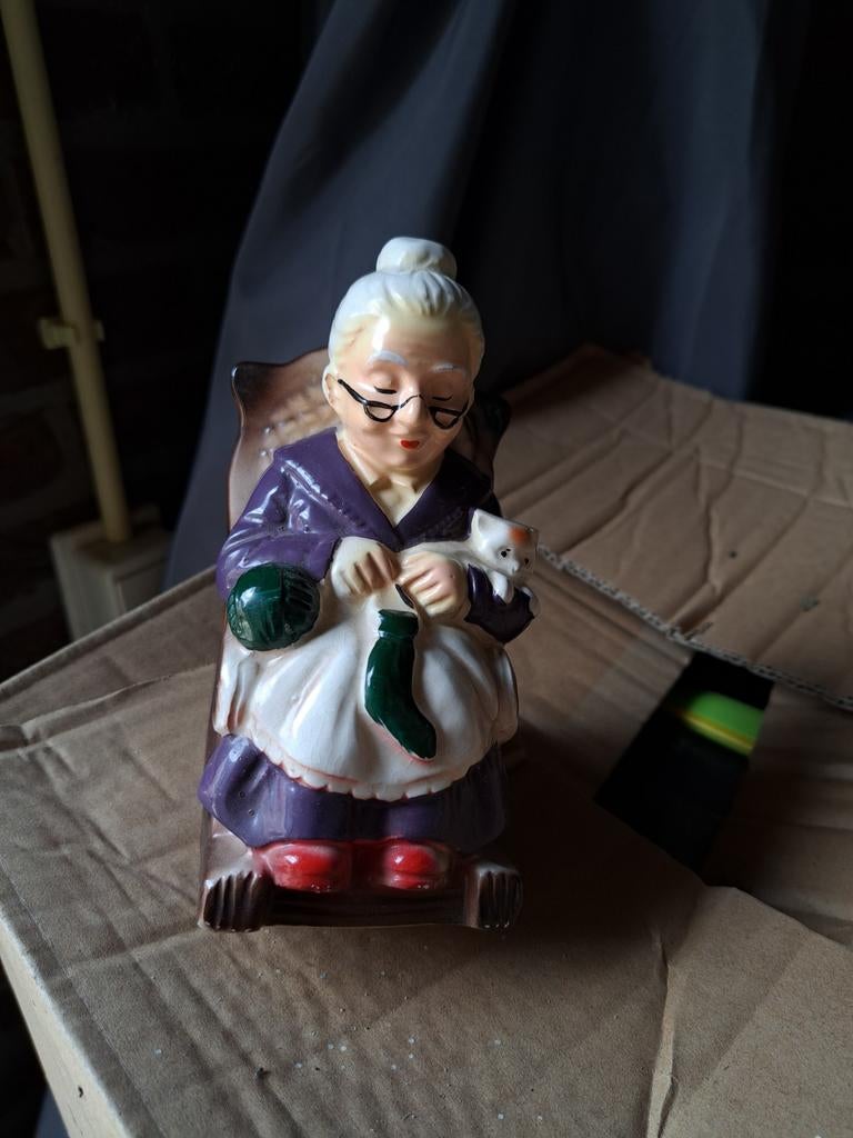 Vintage oma spaarpot, Ophalen of Verzenden, Gebruikt, Metaal of Blik, Overige thema's