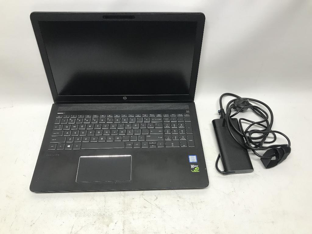 Laptop, HP Pavilion, 230 volt, div toegangspoorten met lader, Ophalen, Hp, Gebruikt, Met videokaart