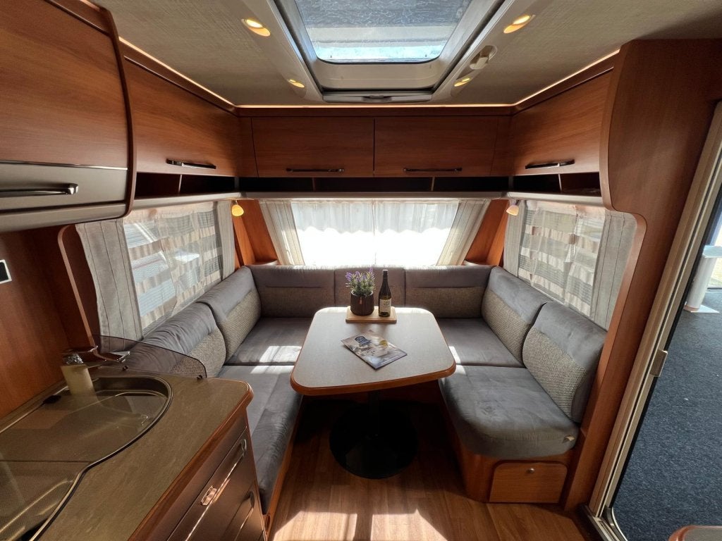 Eriba Nova Winner Edition 465 GL mover, luifel, airco, Caravans en Kamperen, Rondzit, Bedrijf, Schokbreker, Overige typen