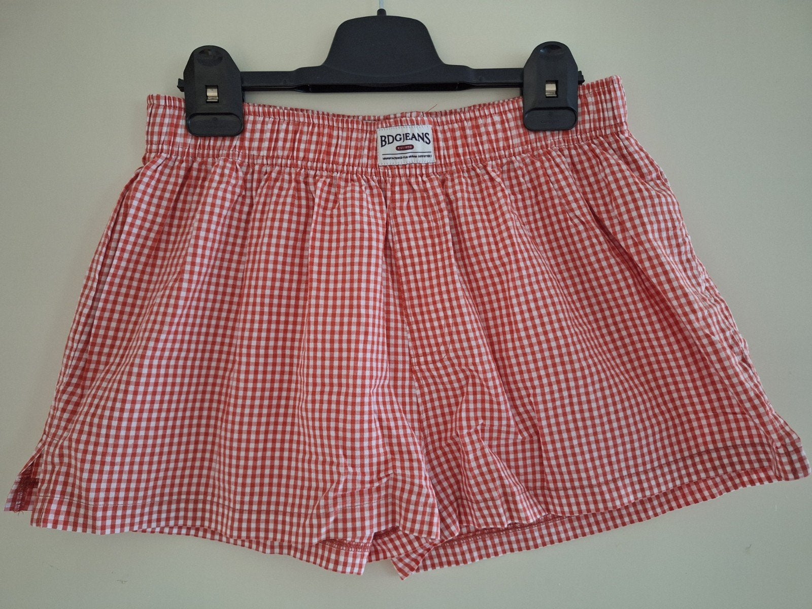 BDG Jeans geruite shorts rood/wit, Maat 38/40 (M), Kort, BDG Jeans, Ophalen of Verzenden
