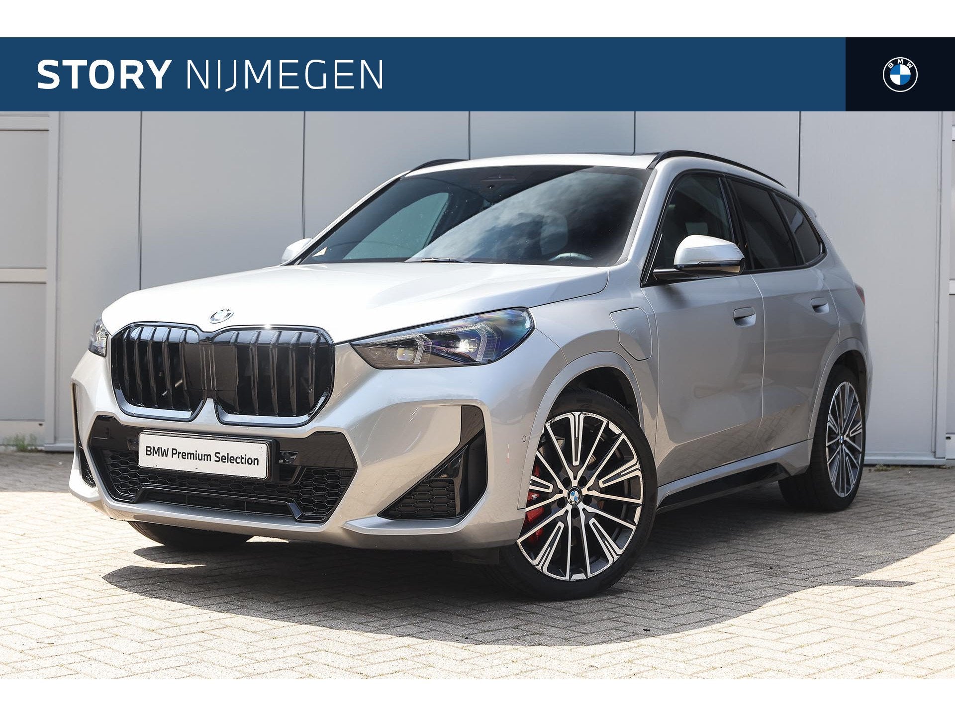 BMW X1 xDrive25e M Sport Automaat / Panoramadak / Trekhaak /