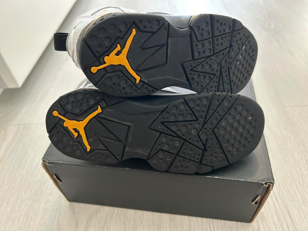 Jordan True Flight maat 28 twee paar, Ophalen of Verzenden, Zo goed als nieuw, Jongen of Meisje, Sportschoenen