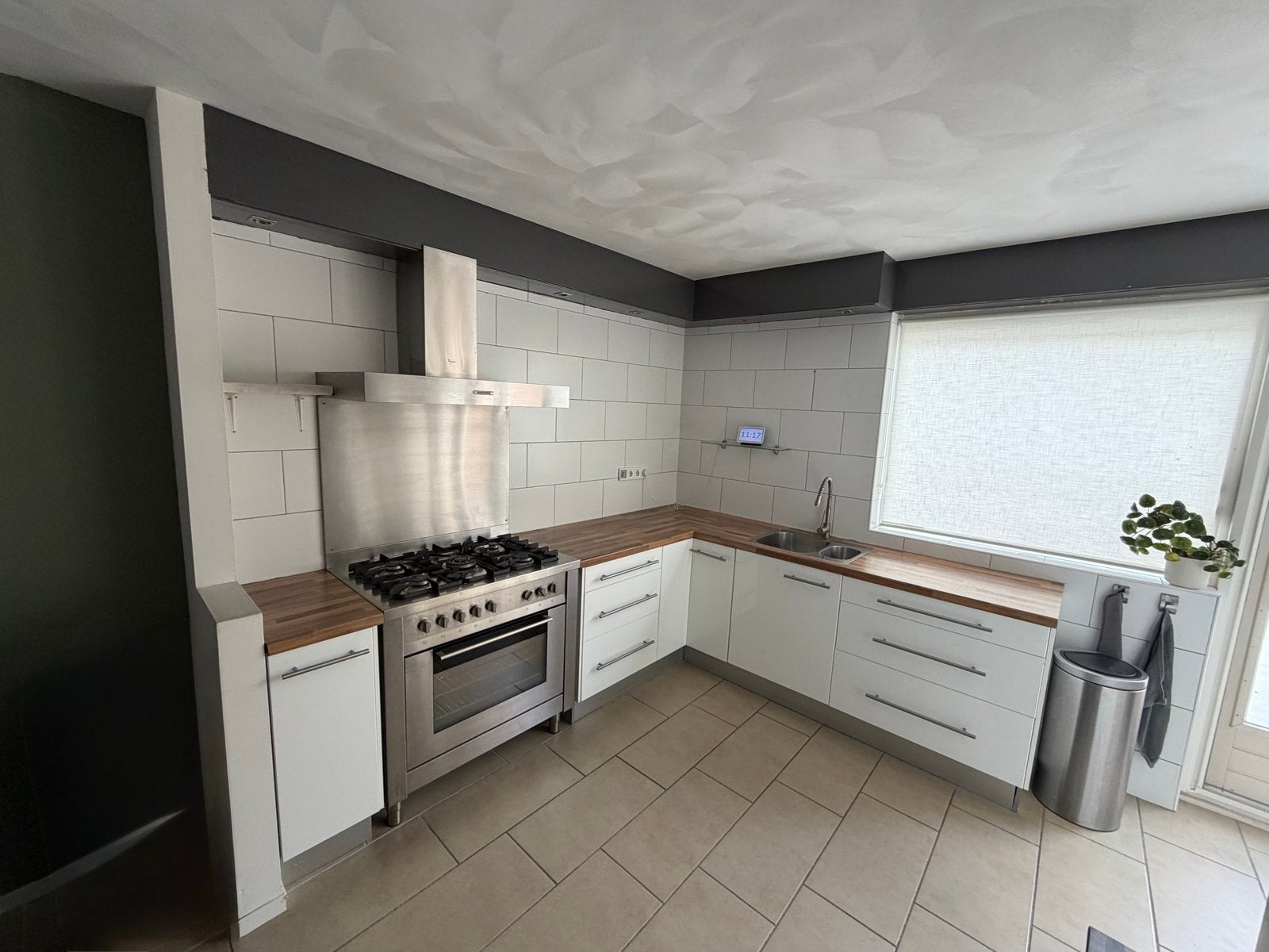 IKEA Keuken met apparatuur - L deel en inbouw deel, Ophalen, Gebruikt, Wit, Hoekkeuken