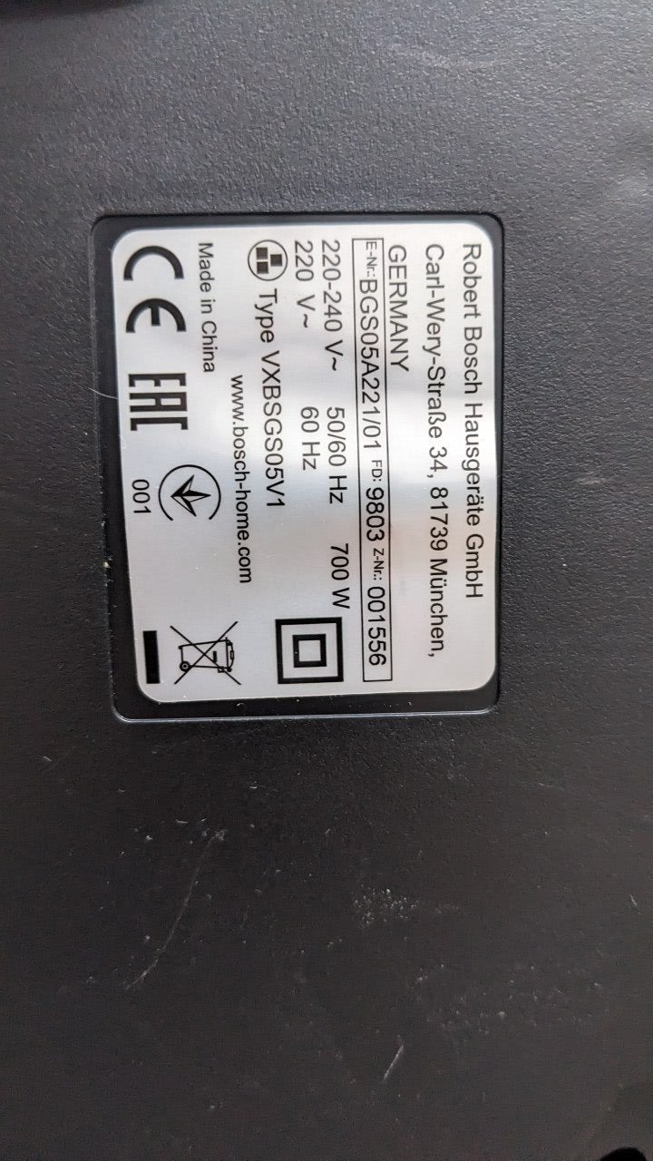 Bosch BGS5SIL66B Stofzuiger - Zonder Zak - 700W, Gebruikt, Bosch, Ophalen of Verzenden, Sledestofzuiger