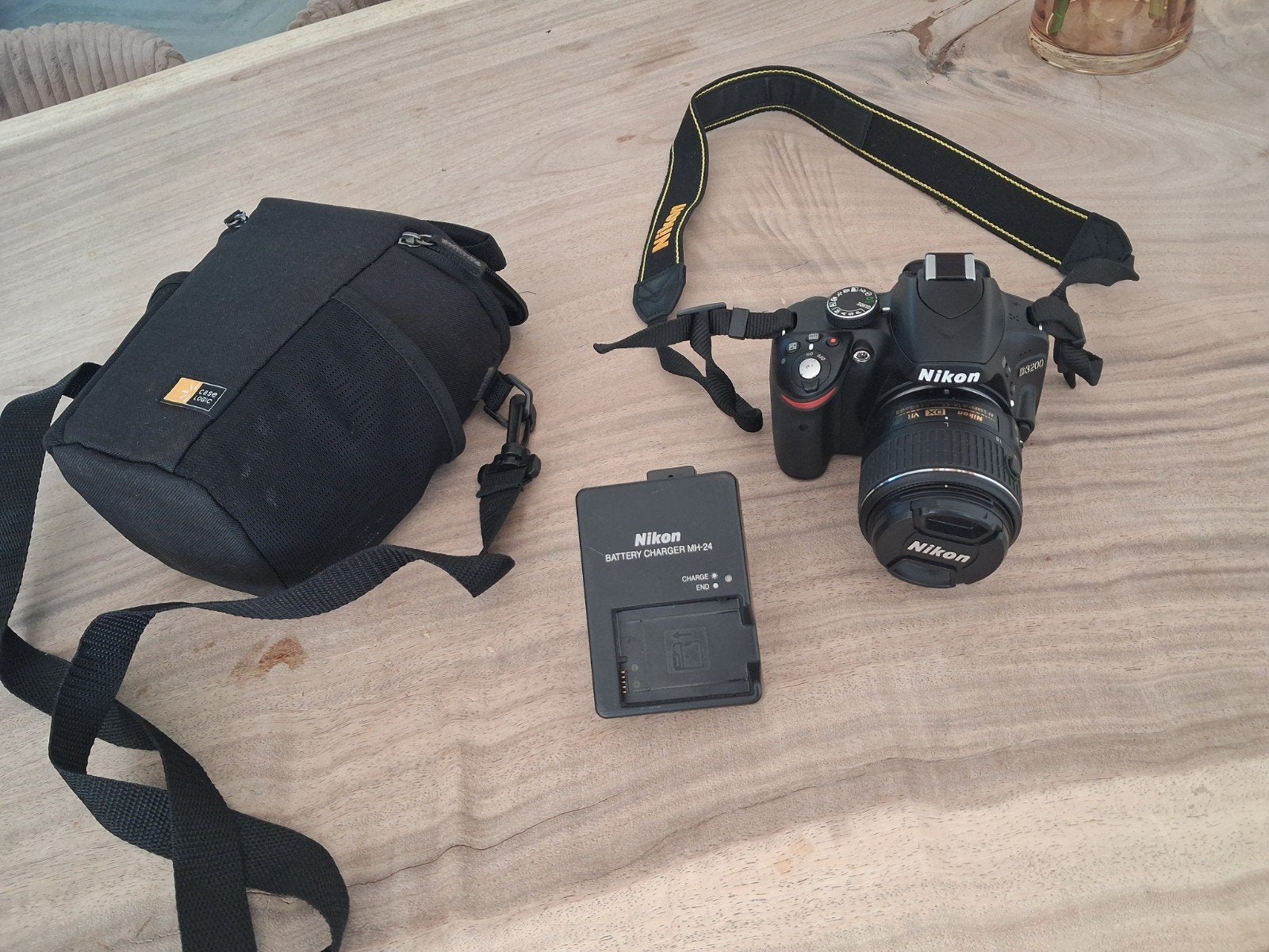 nikon D3200. incl geheugenkaart en tas, Ophalen of Verzenden, Zo goed als nieuw, Nikon, Geen optische zoom