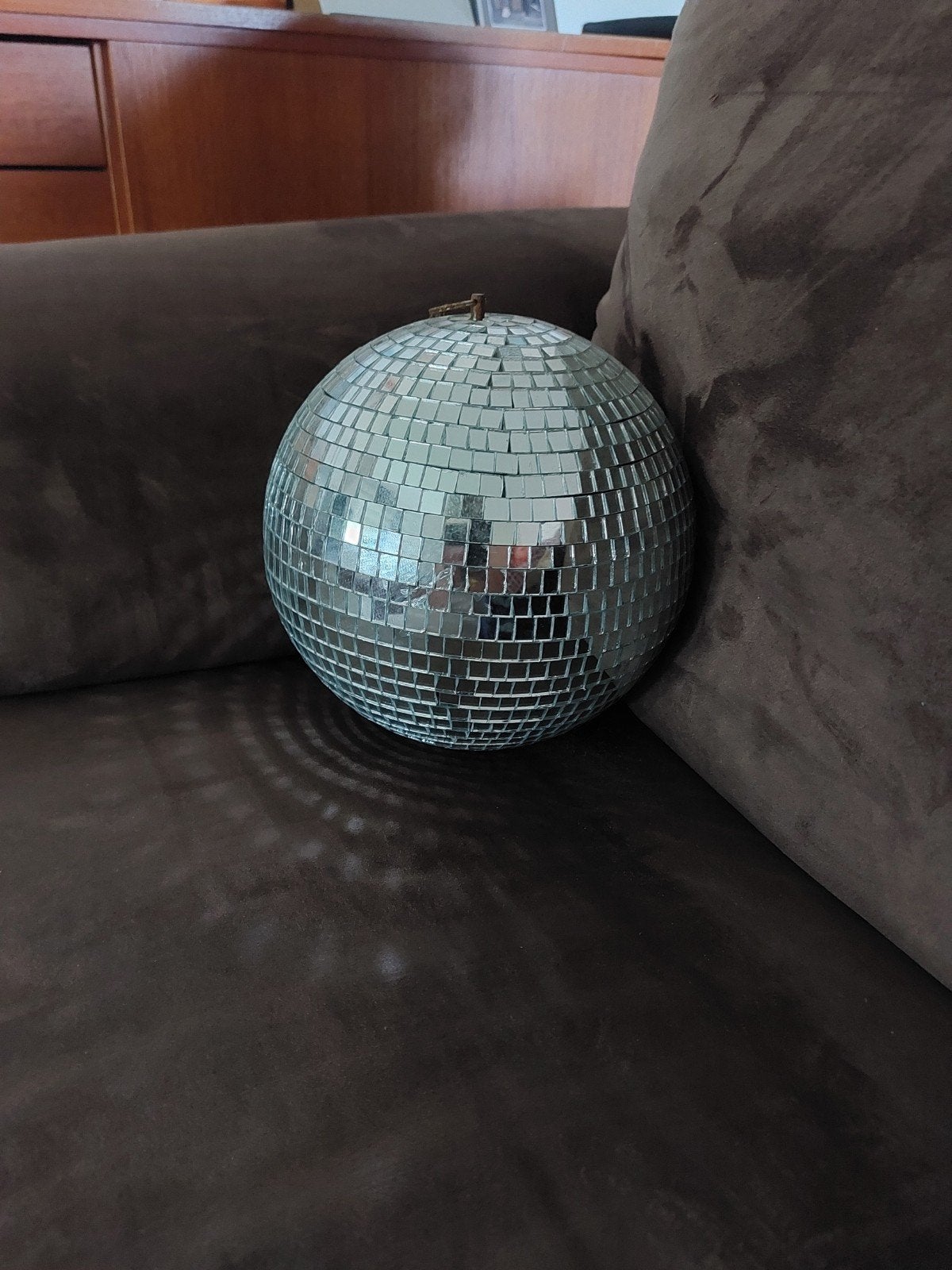 Grote discobal voor feestjes en decoratie Doorsnee is 21 cm, Hobby en Vrije tijd, Feestartikelen, Ophalen of Verzenden, Versiering