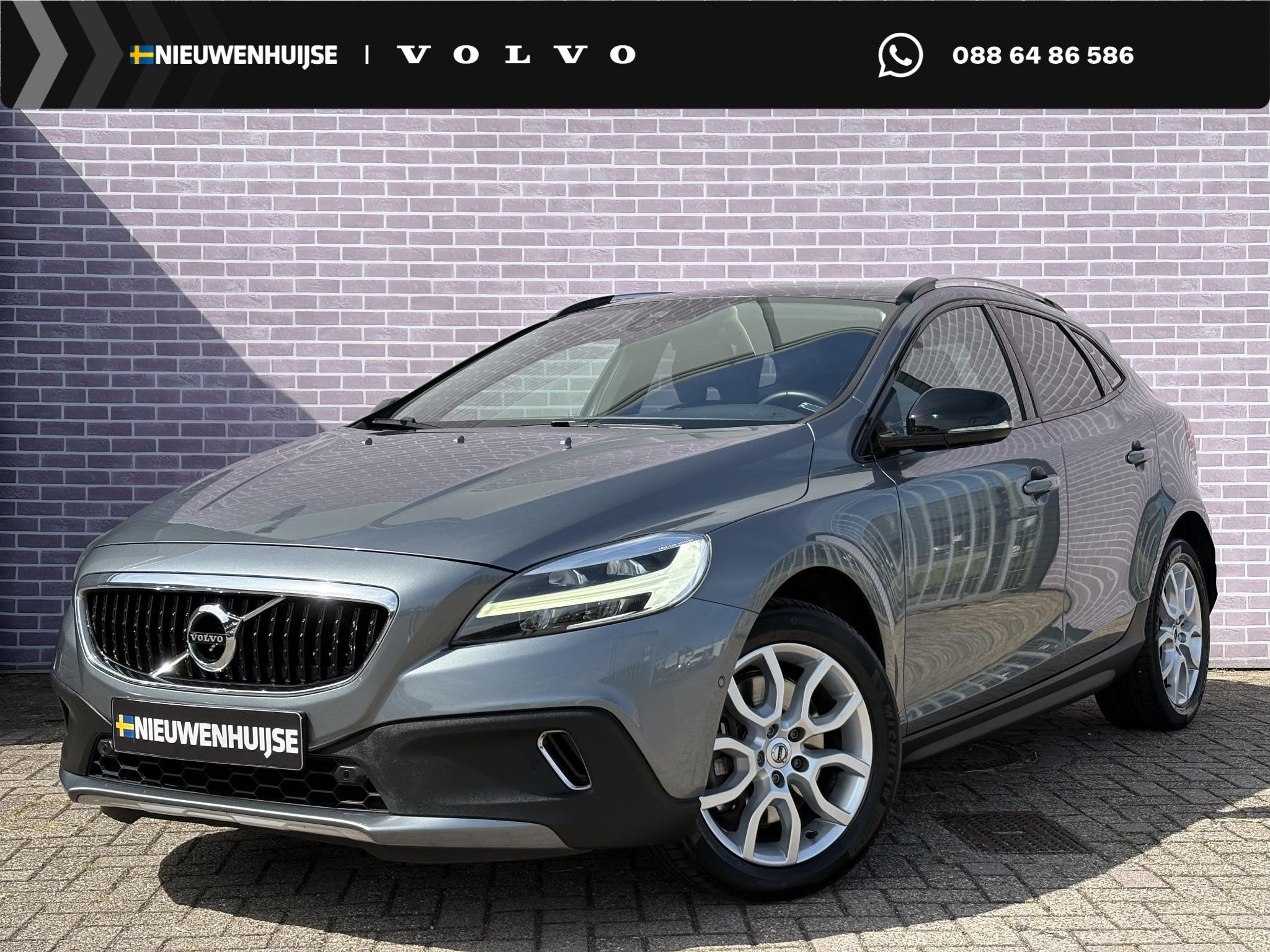 Volvo V40 Cross Country 1.5 T3 Polar+ Luxury | Harman/Kardon, Dealer onderhouden, Euro 6, 4 cilinders, 152 pk