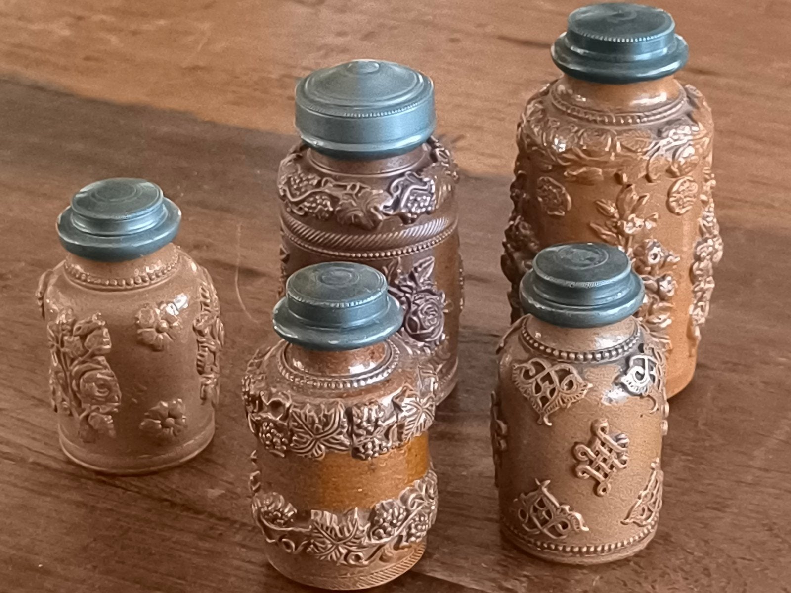 tabakspot 5x steengoed 19e eeuw, Verzenden