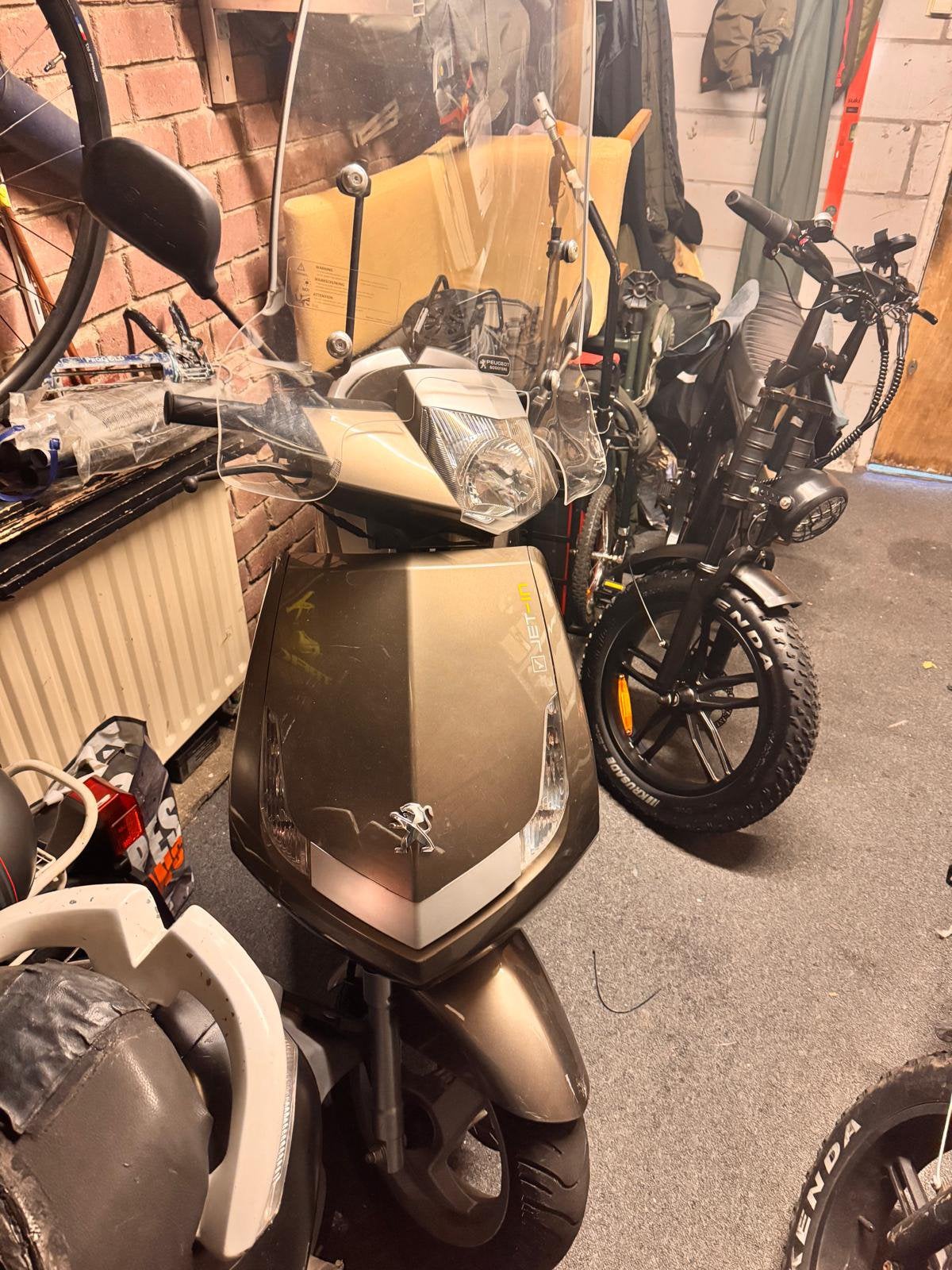 péugeot scooter, Fietsen en Brommers, Ophalen, Zo goed als nieuw, Benzine, Overige merken