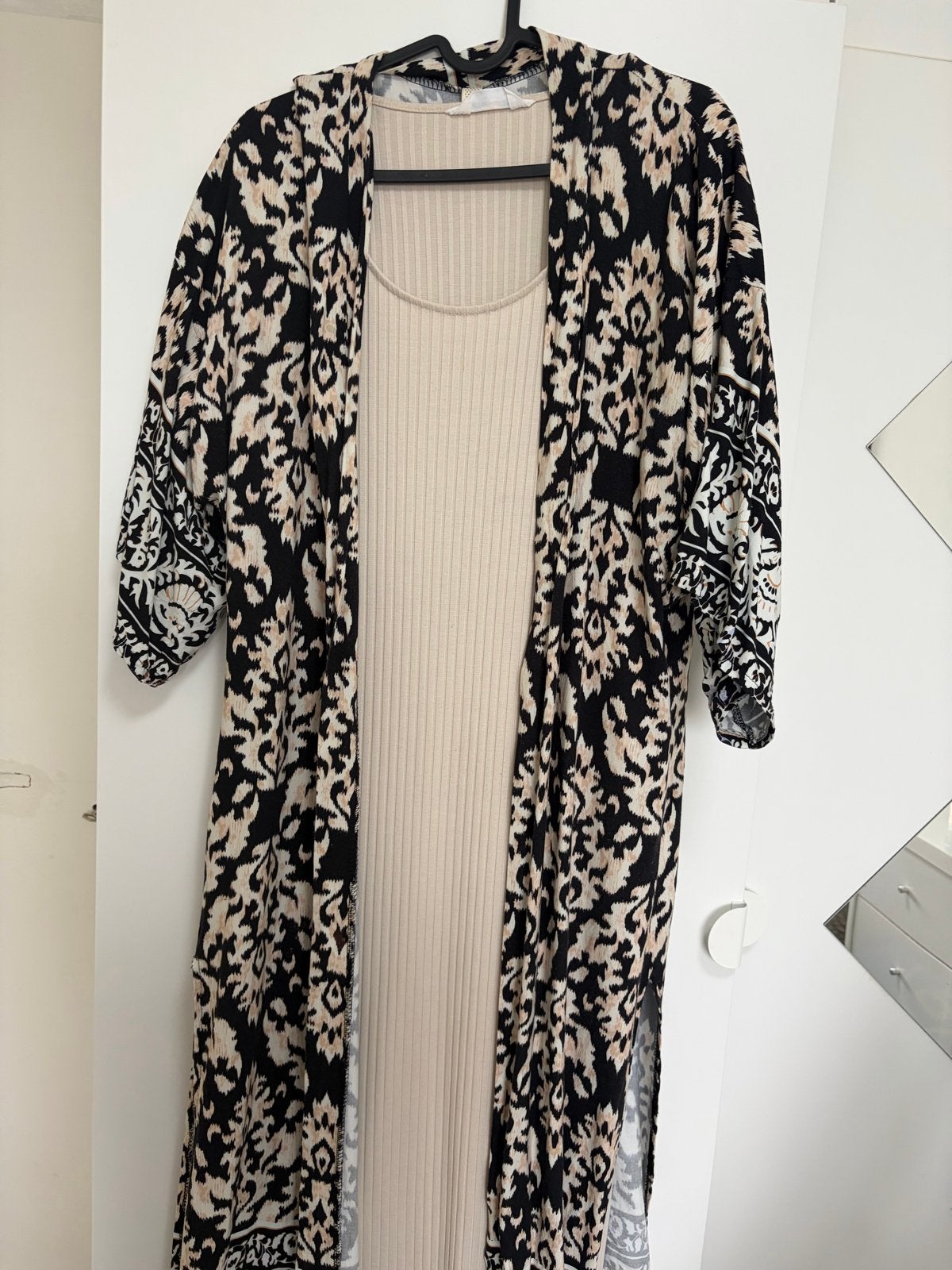 Lange gebreide jurk met kimono, Beige, Zo goed als nieuw, Onder de knie, Ophalen
