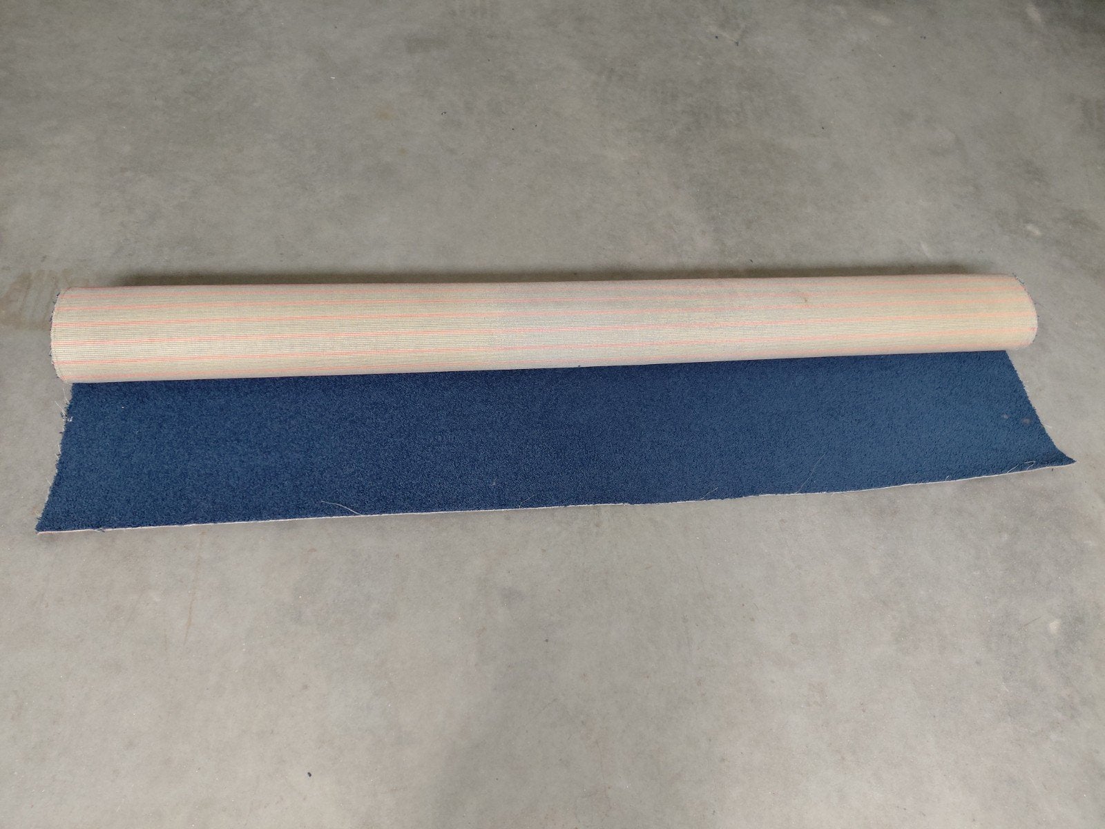 Tapijt 200x190 cm donkerblauw, Ophalen, Gebruikt