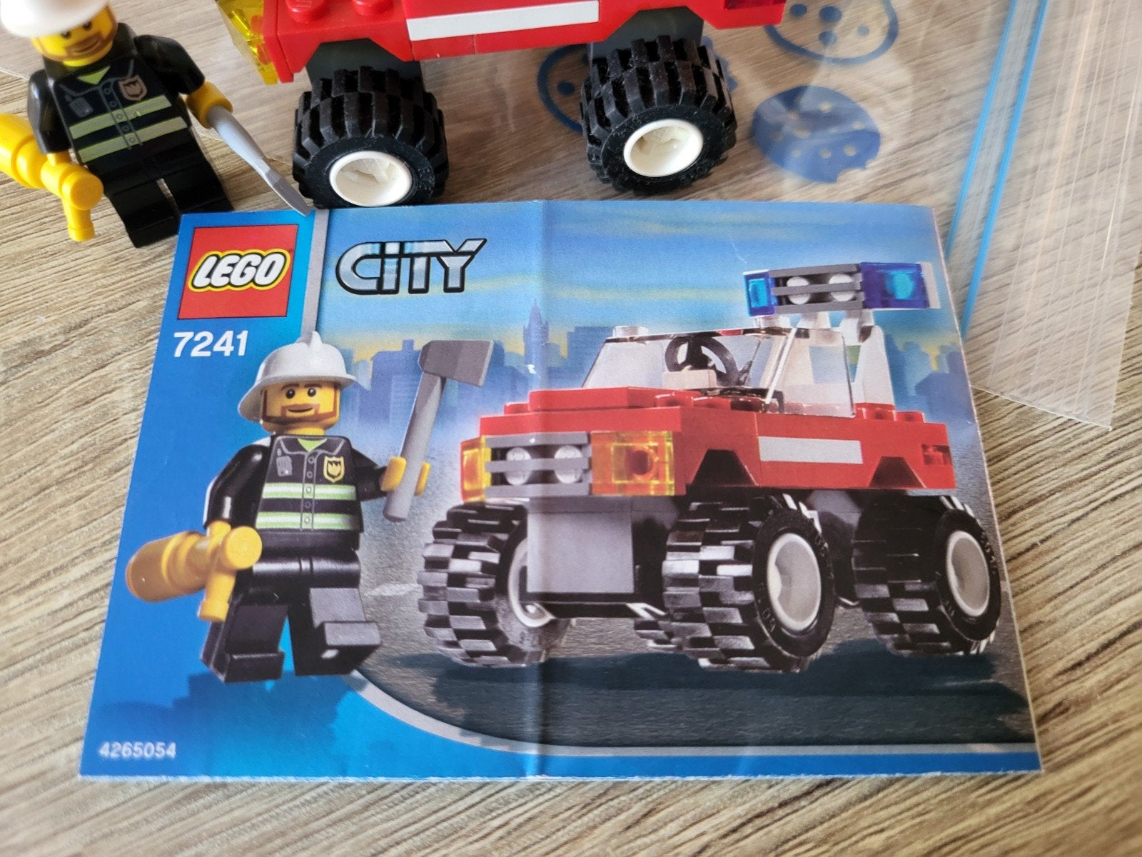 Lego City Brandweerwagen 7241 uit 2005, Ophalen of Verzenden, Gebruikt, Overige merken