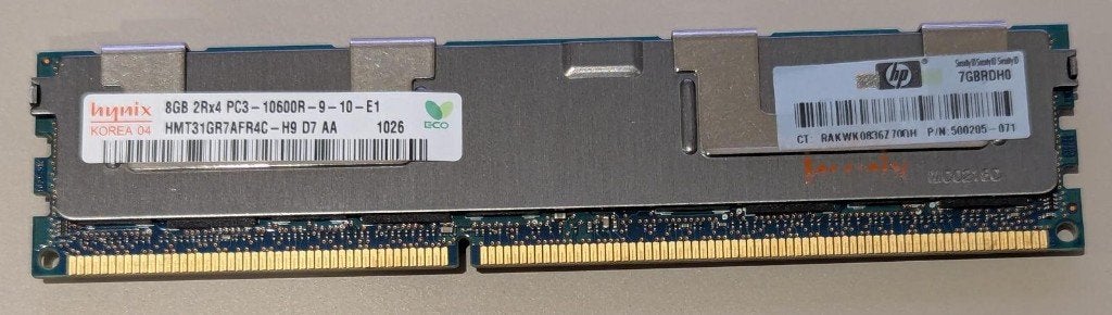 64GB (8x 8GB) RDIMM DDR3 geheugen ECC Hynix PC3-10600R, Gebruikt, Server, DDR3, Ophalen of Verzenden